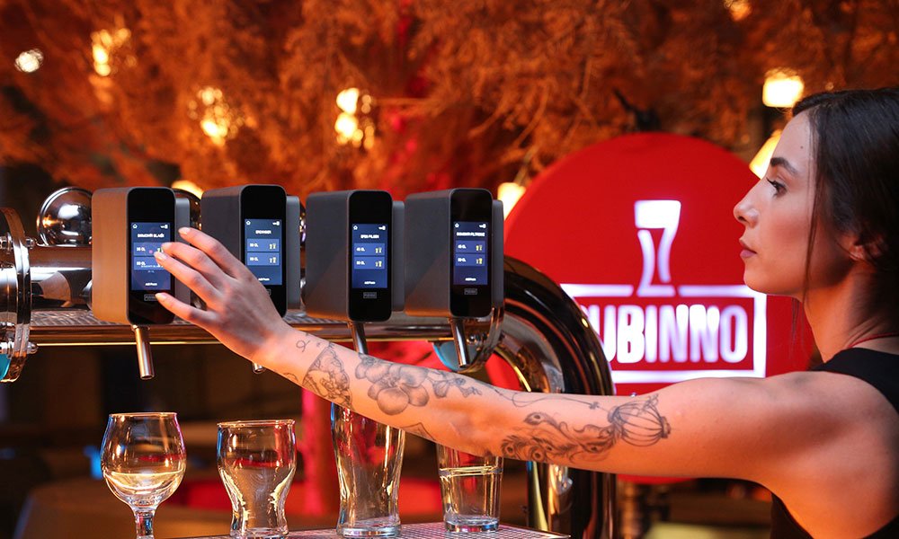 You can now pay for your beers with cryptocurrencies