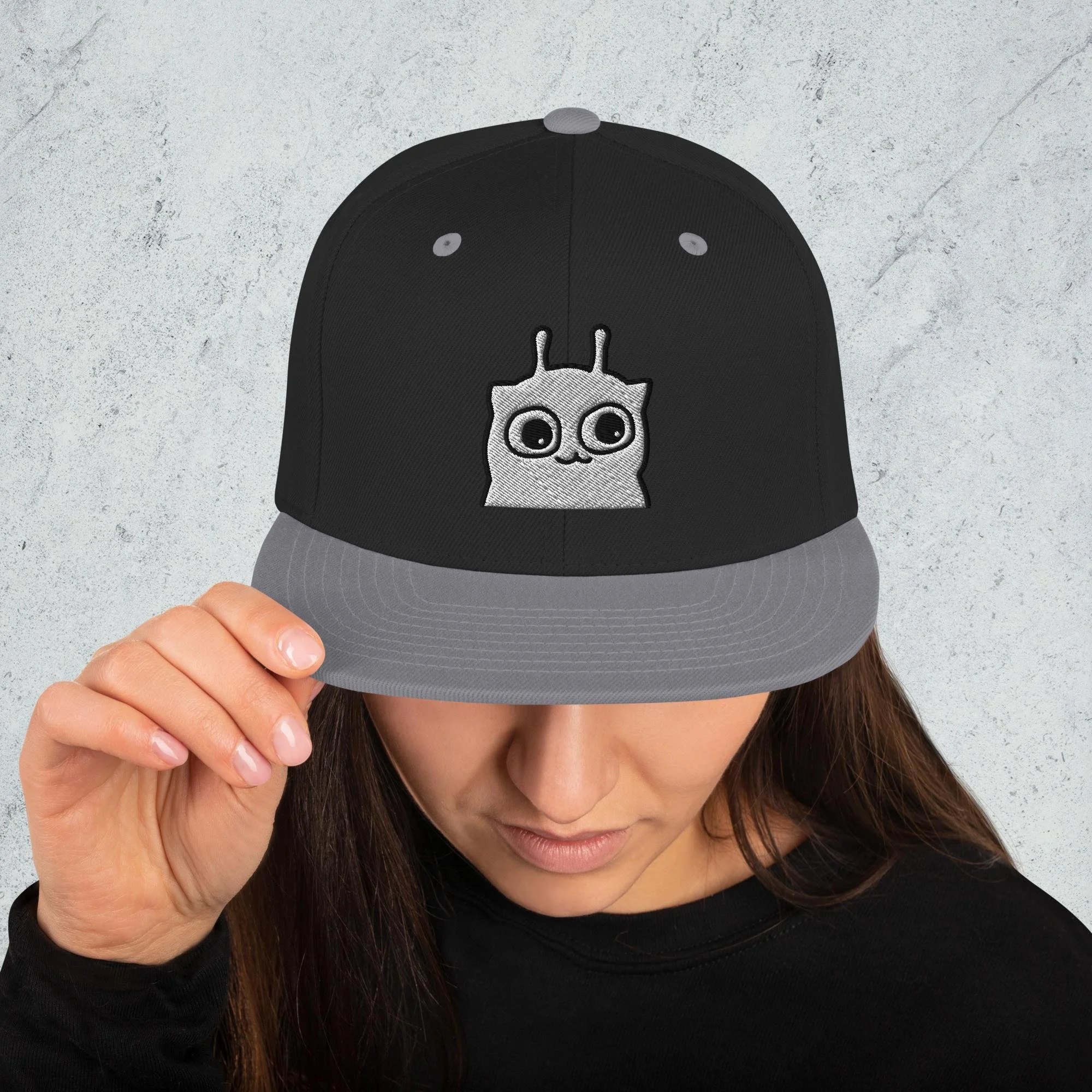 classic-snapback-black-silver-front-69ee696da2c16.jpg