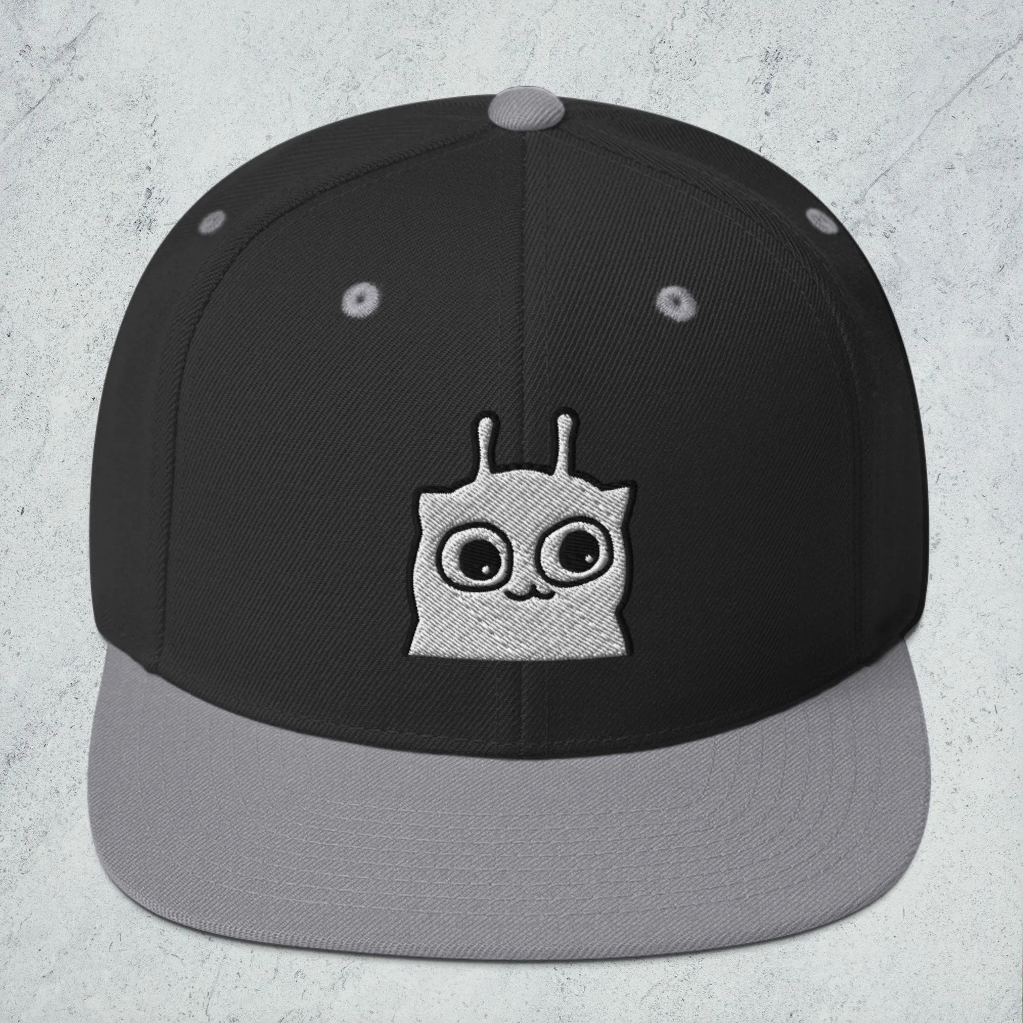 classic-snapback-black-silver-front-69ee69997fd05.jpg