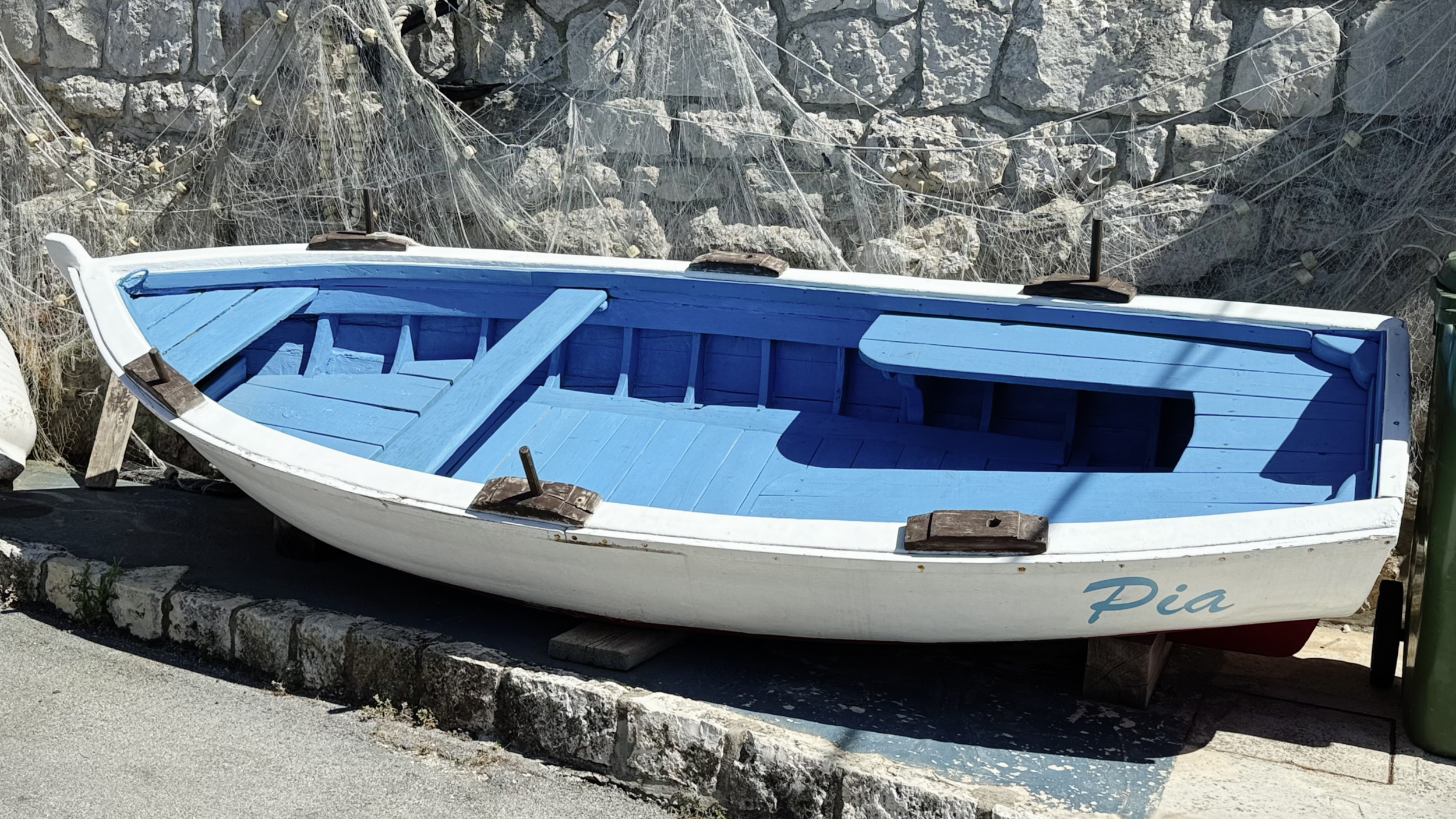 "Pia the Blue Boat," Mljet