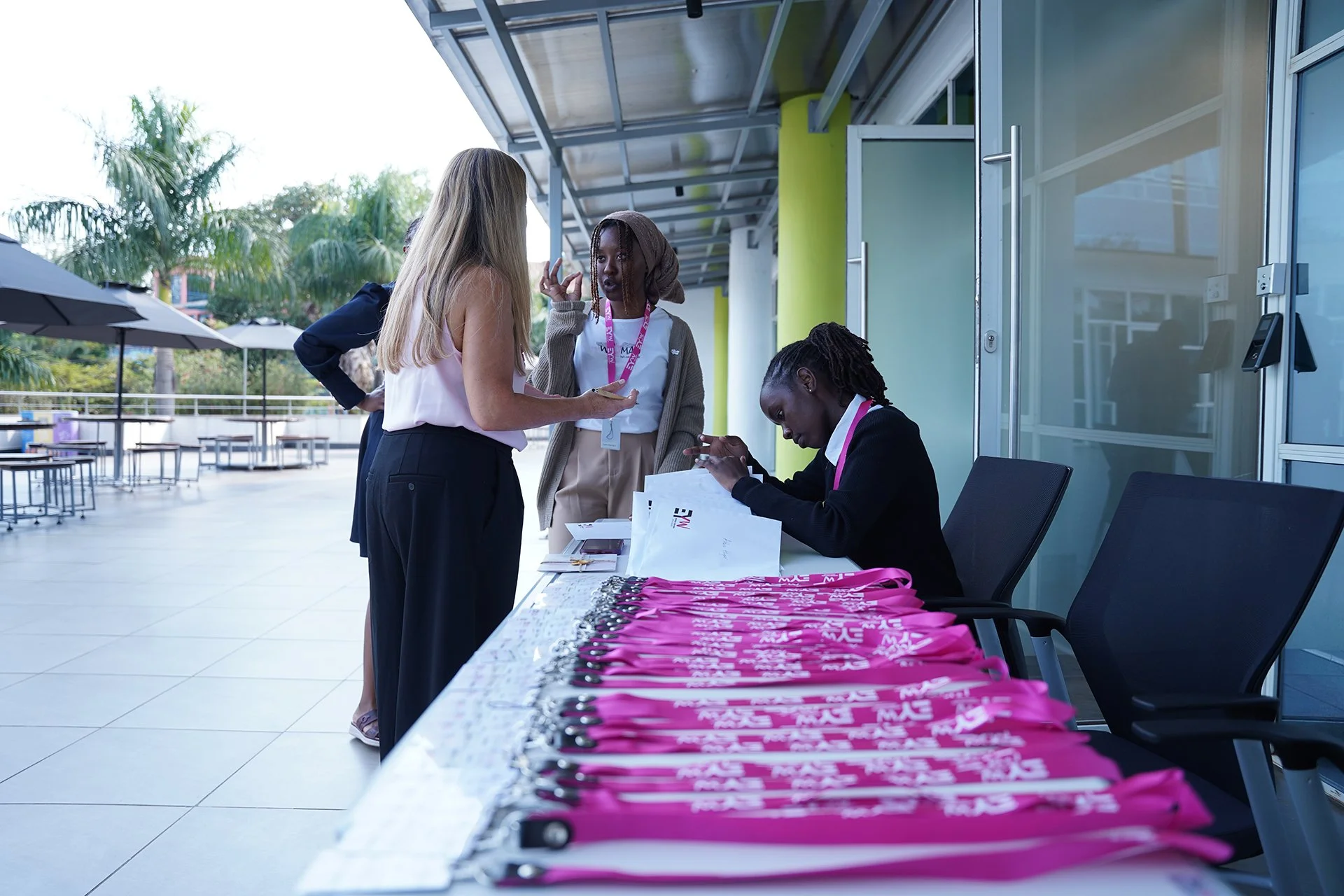 DELOITTE_WHENWOMENRISE2.jpg