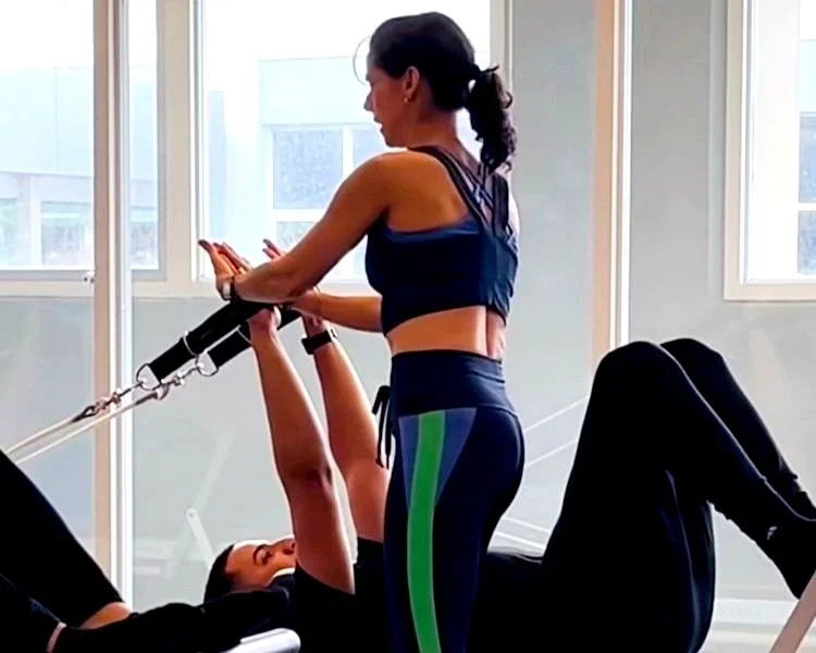 Pilates reformer @ IS Pilates San Patricio 787-425-0265