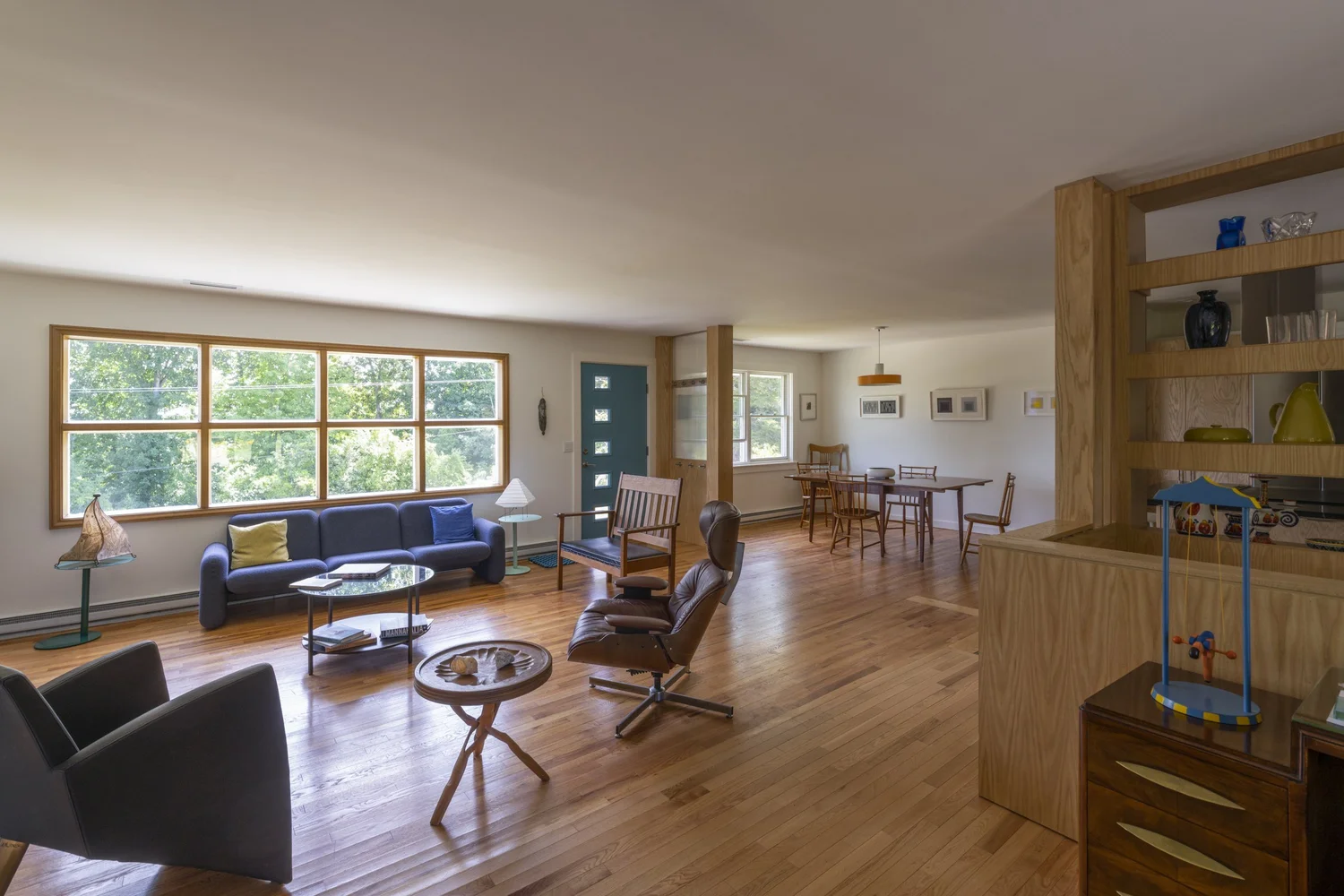 Drumlin House, living room, open to the dining area and entry