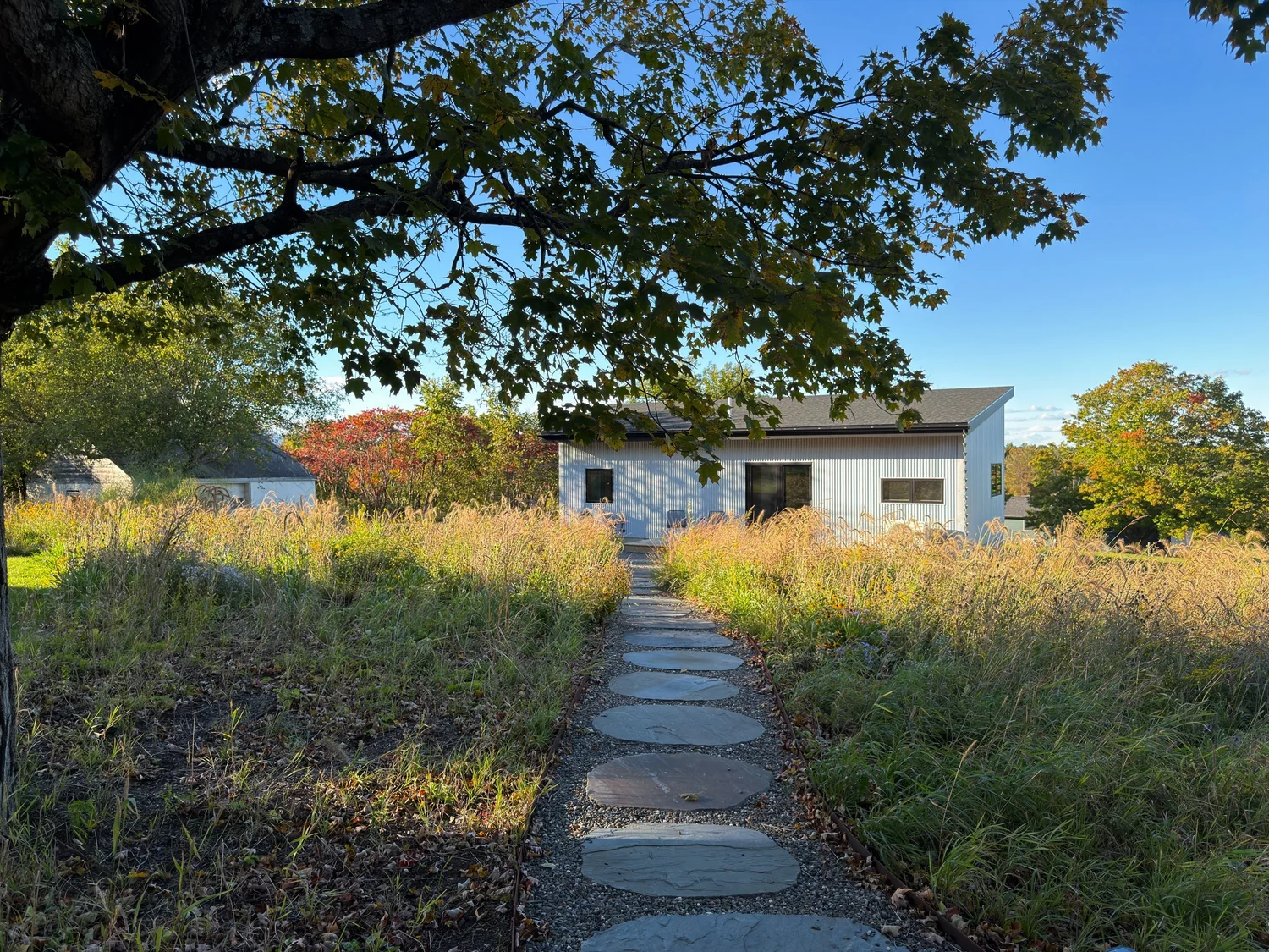 Drumlin House, stepping stones toward the house, photograph by tami banh