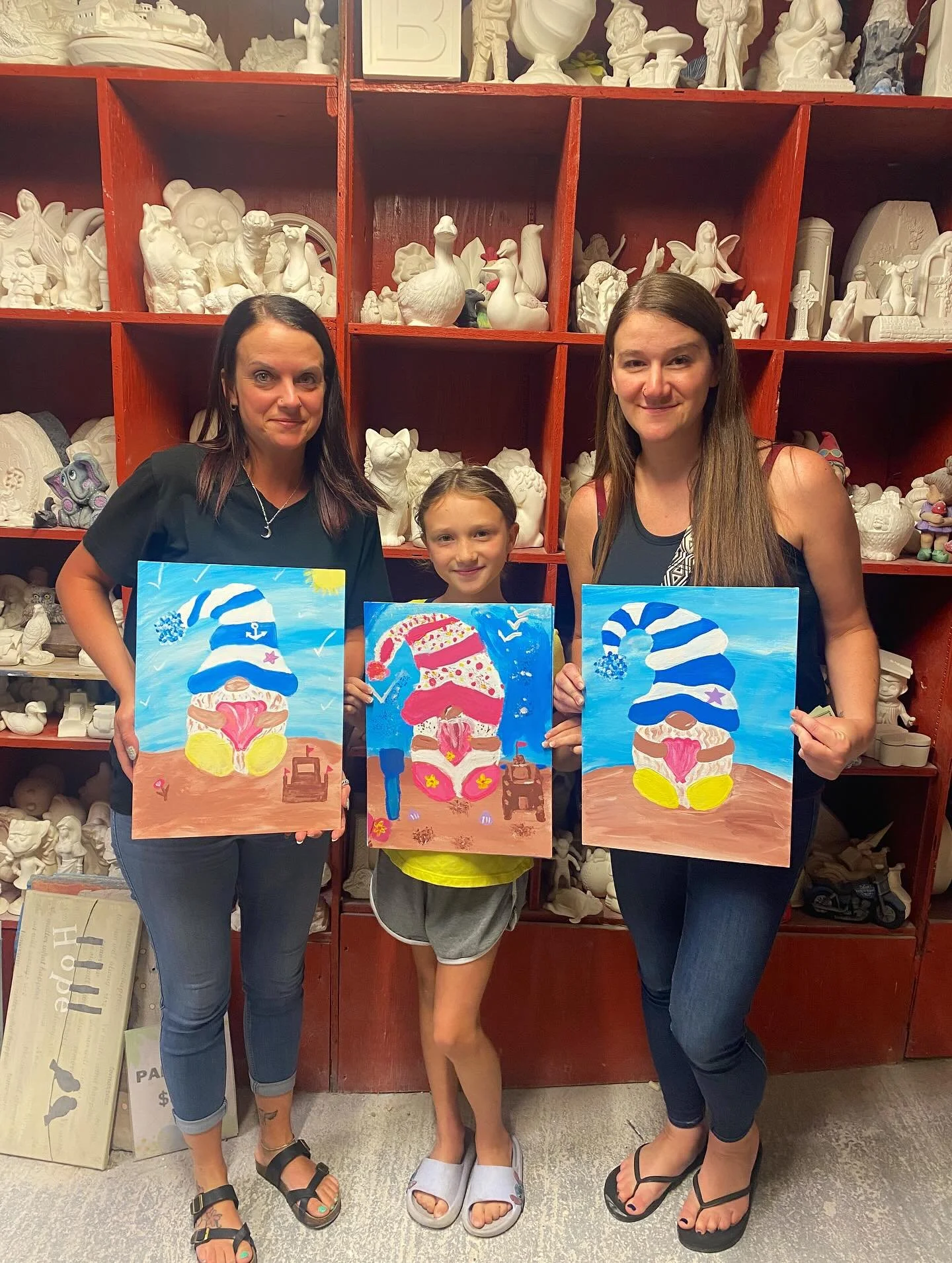 Another Paint &amp; Sip in the books! 🏖️🐚

This was a nice way to end the summer season!! Thank you to all the painters and crafters who pushed themselves to try something new this summer! 😊

The Fall season will be here before you know it so keep