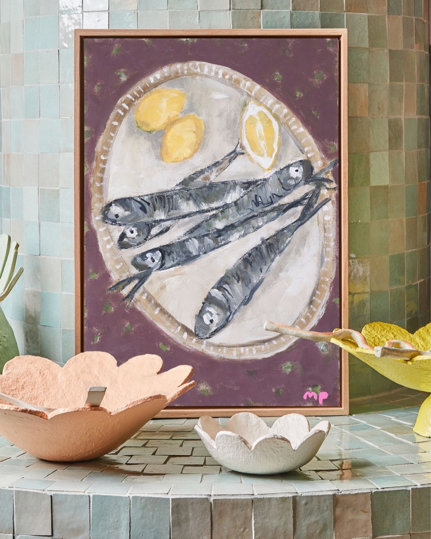 Pilchard Plate 🎣 
Available now online @greenhouseinteriors ✨

#art #artgallery #artcollector #artoftheday #interiors #interiorstyling #kitchendecor #kitchendesign #sardines #foodie