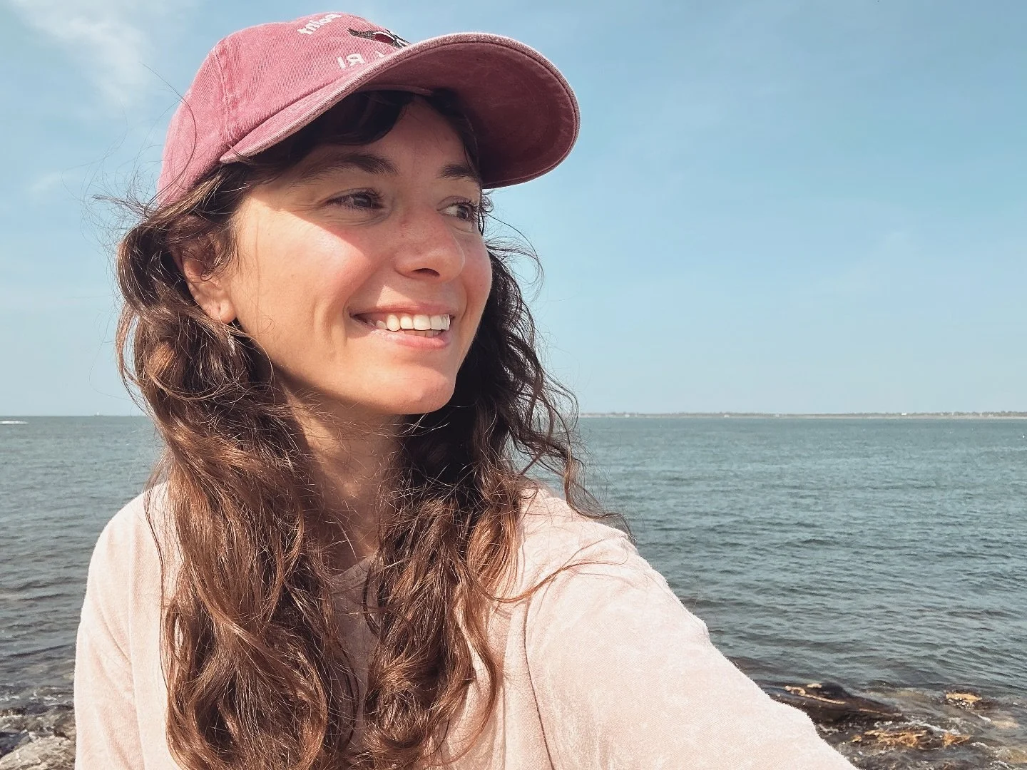 Got to check out Sachuest Point NWF over the weekend while visiting the beautiful @lily_monster63 and I’m so glad I did! Apparently it’s one of the largest harlequin duck gatherings during the winter. I sat for a good while and listened t