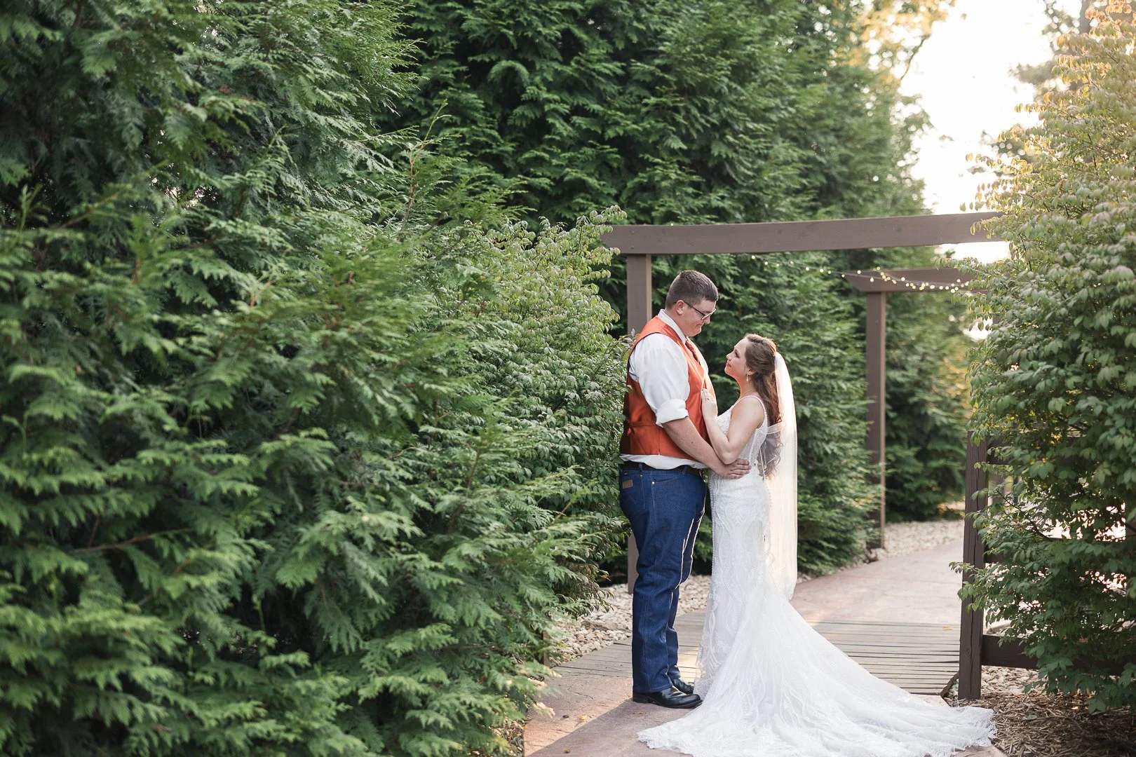 How to Compare Wedding Photographers Confidently