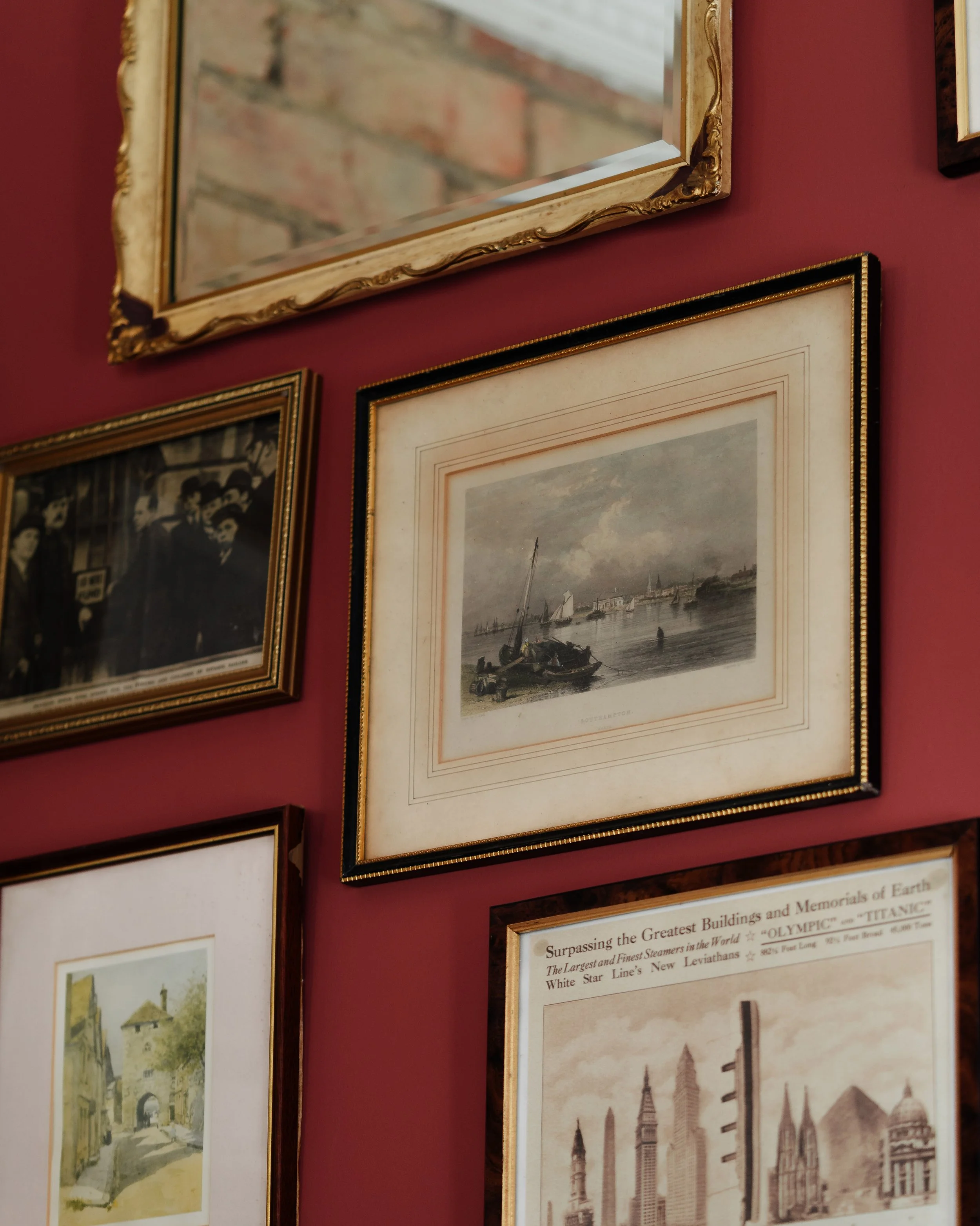 Interior property photography for restaurants, bars, pubs, estate agents, airbnb, holiday rentals interior designers in Southampton, Hampshire and London.