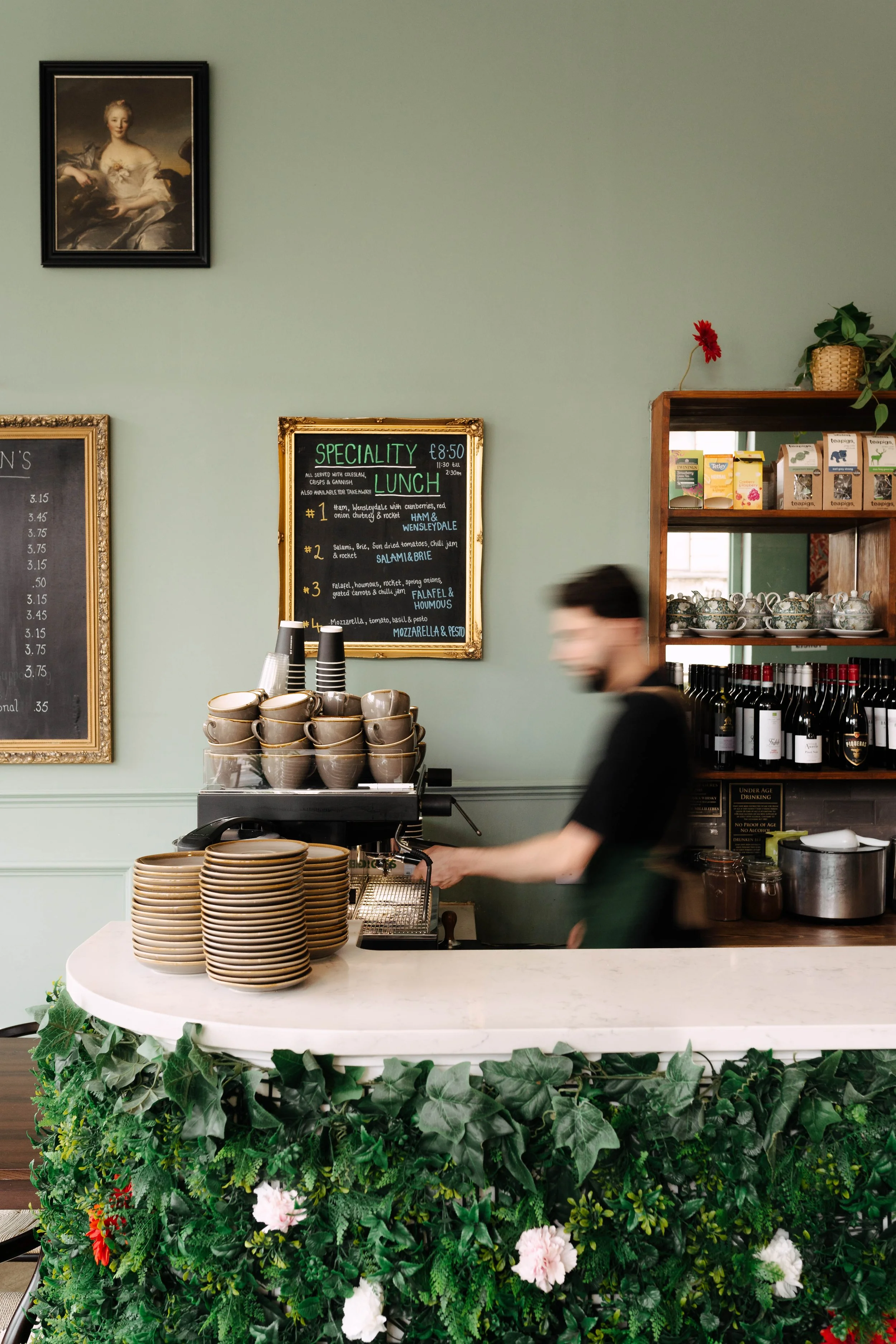 Interior property photography for restaurants, bars, pubs, estate agents, airbnb, holiday rentals interior designers in Southampton, Hampshire and London.