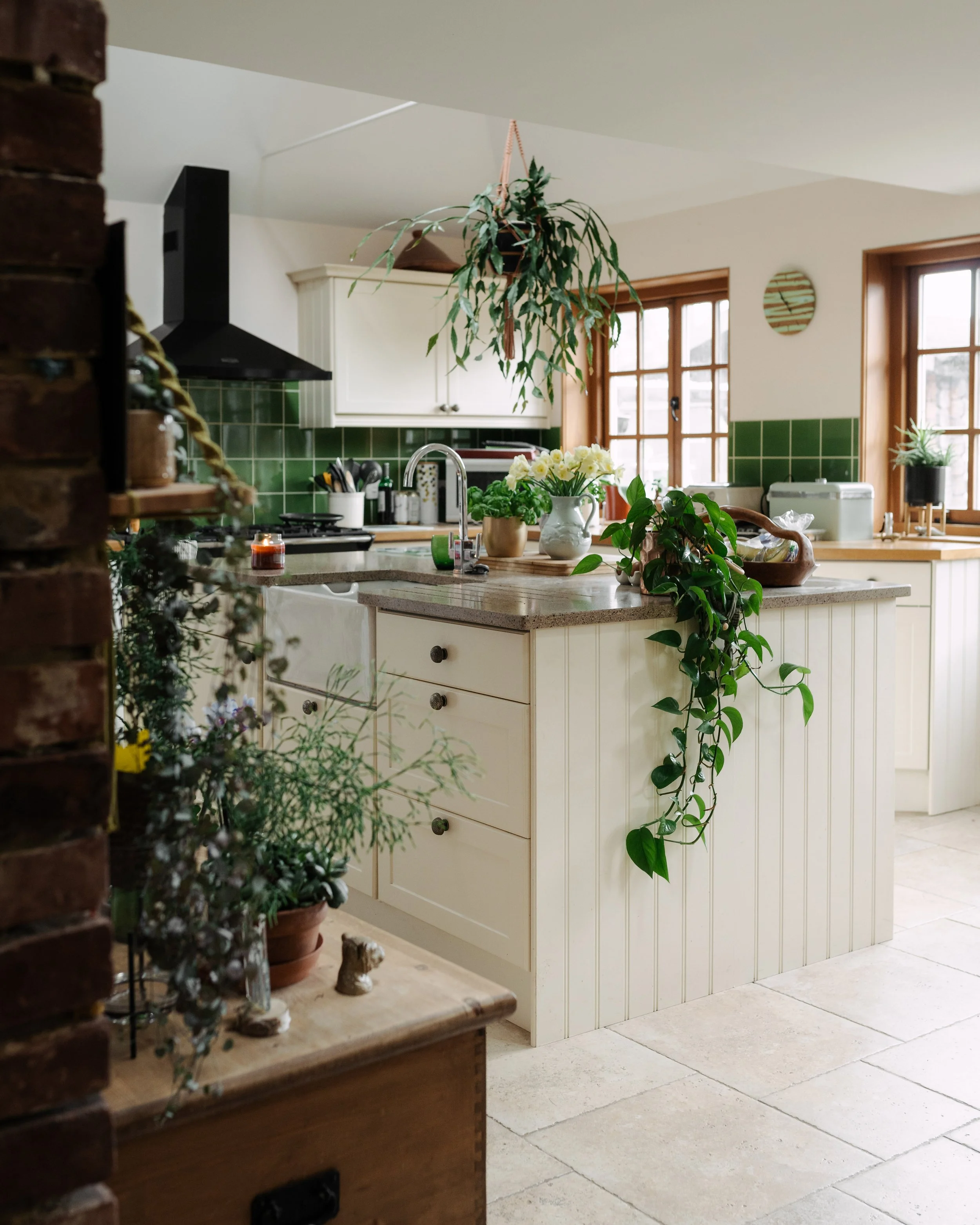 Interior property photography for restaurants, bars, pubs, estate agents, airbnb, holiday rentals interior designers in Southampton, Hampshire and London.