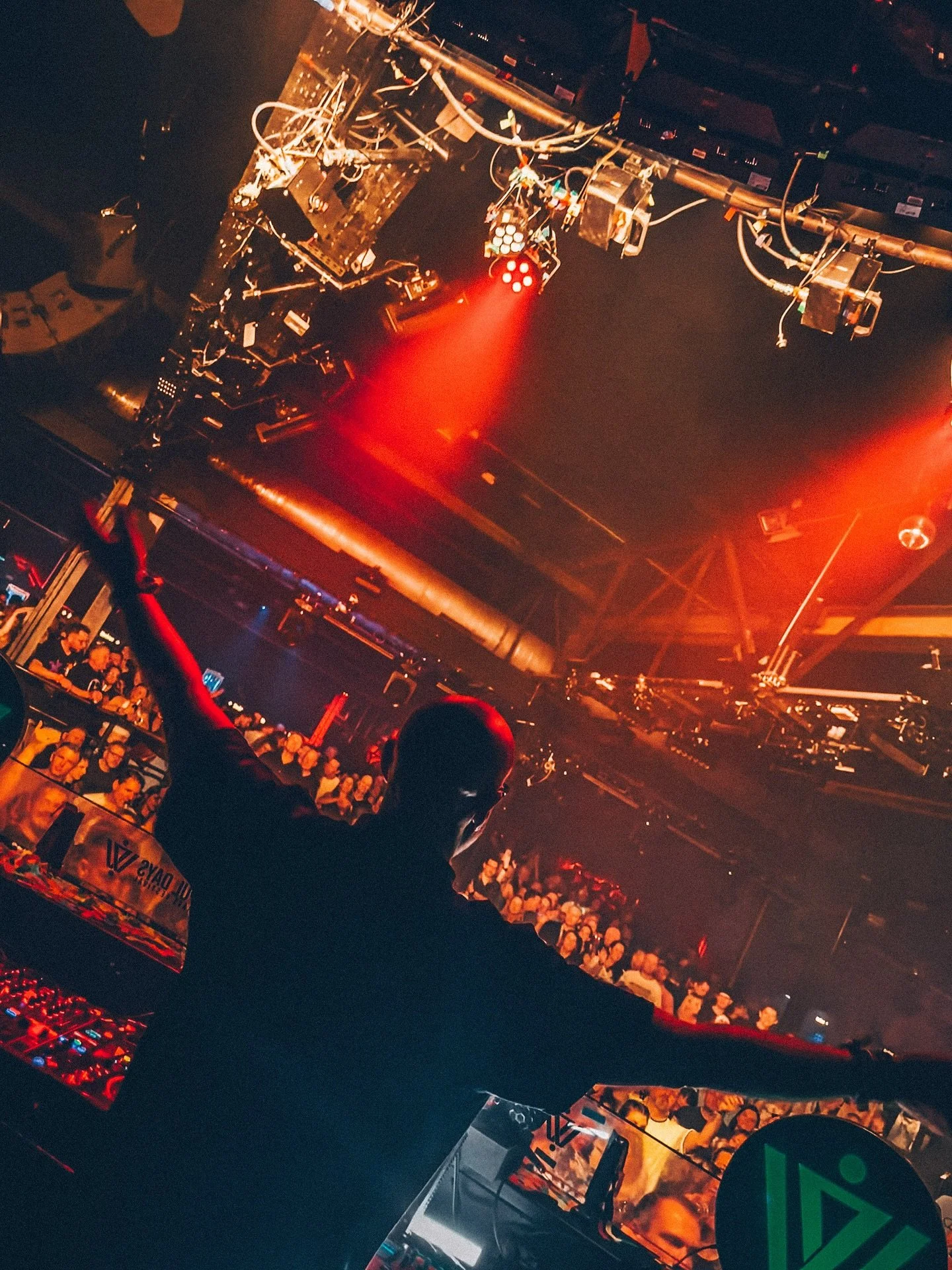 Last night in Cologne: I would like to thank the amazing audience at the Wonderful Days festival at the @bootshaus  Cologne 🙌✨
Your energy, your openness, and your shared enthusiasm made this evening something very special. Thank you for filling thi