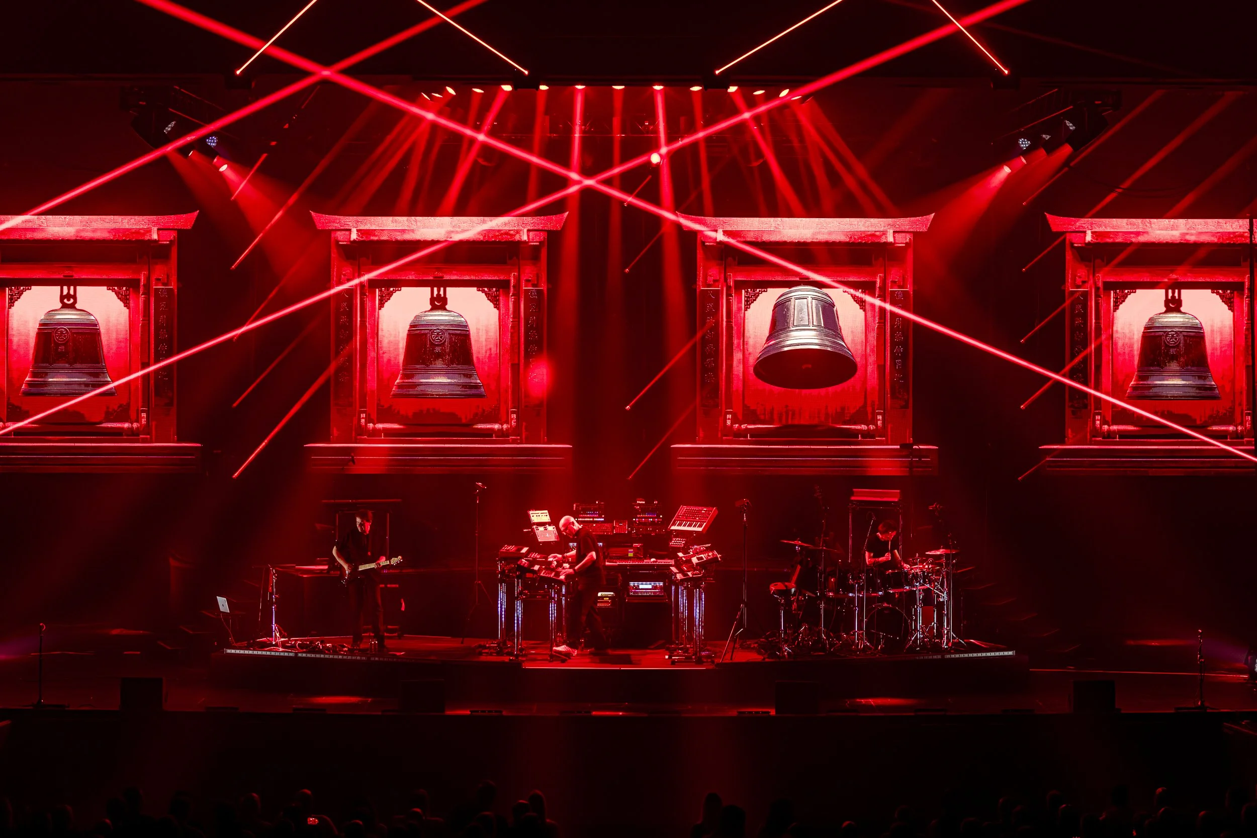 New Gallery: „Euphoria” at Jahrhunderthalle Frankfurt