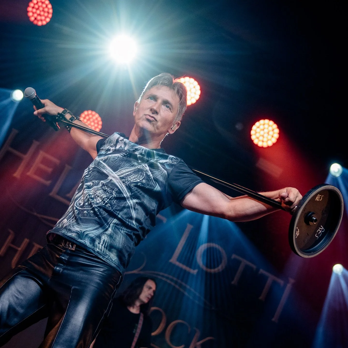 Mijn top 10 concertfoto’s van op @moenfeest 
1. @helmutlottiofficial 
2. @metejoor 
3. @metejoor 
4. @redsebastianmusic 
5. @thedirtydaddies 
6. @jellecleymans zingt Spring
7. @jellecleymans zingt Spring
8. @bankzitters 
9. @franciscoschustr