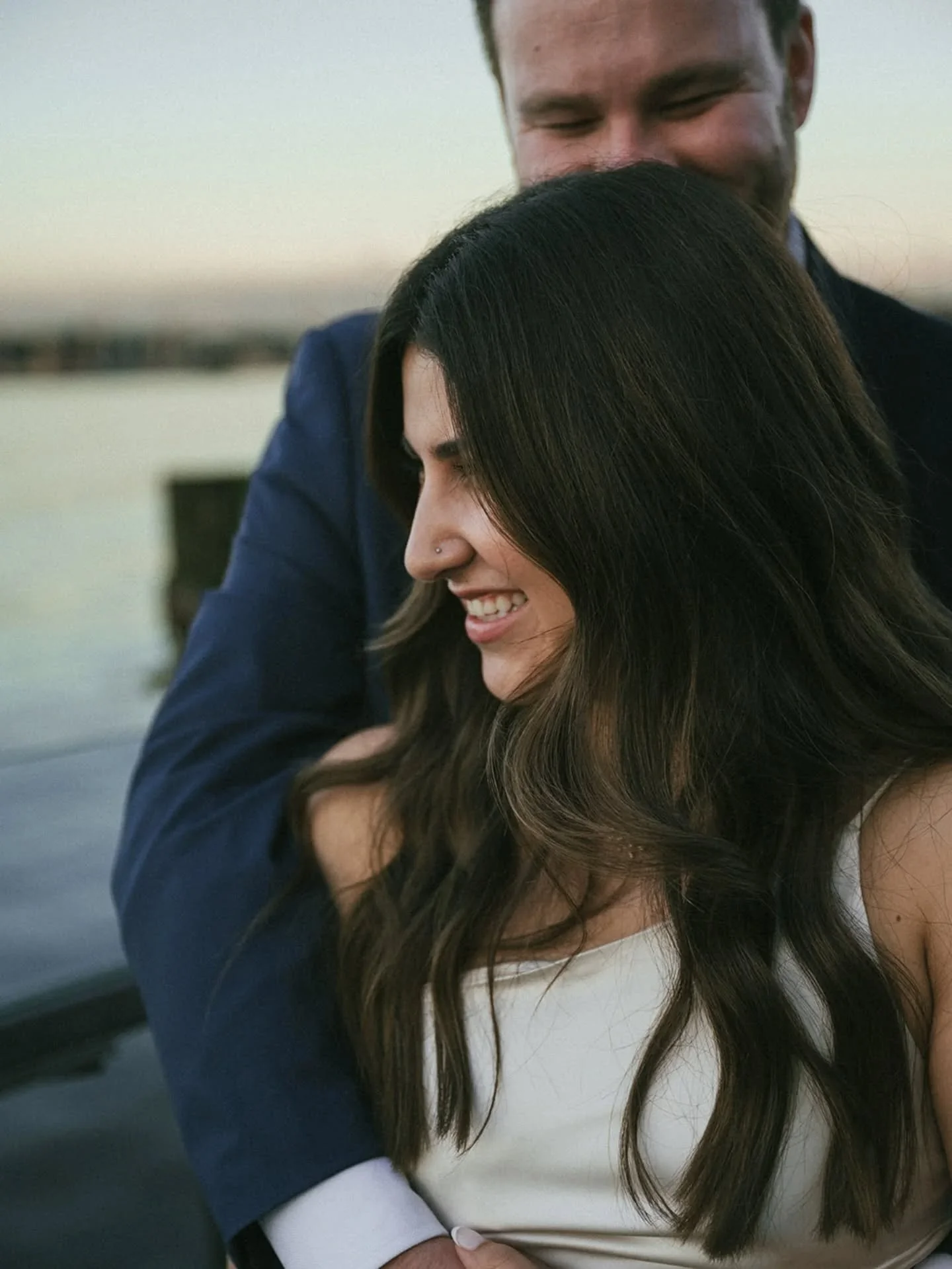 Gonna tell my kids that this is Meredith Grey and Derek Shepherd 👩&zwj;❤️&zwj;👨

Rehearsal dinner at @saltysseafood on Alki in Seattle with an absolute dream of a couple and dream of a backdrop 🌃

#seattlewedding #seattleweddingphotographer #seatt