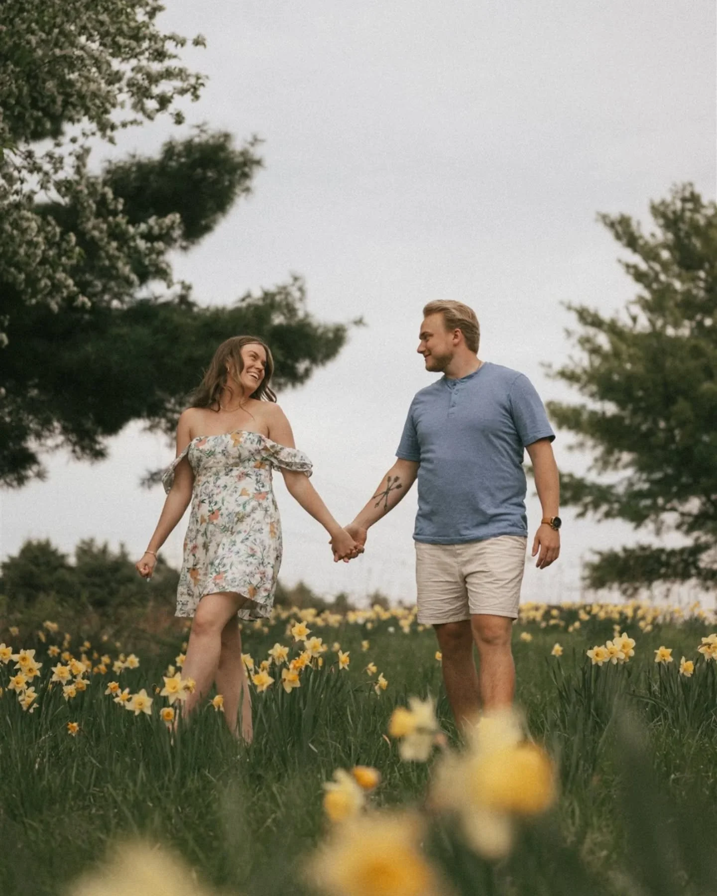 I refuse to be duped by today's false spring but I also choose to accept delusion and will therefore be channeling thoughts of warm spring days in a field of daffodils for the next few weeks (someone remind me of this when it's 20 degrees next week ?