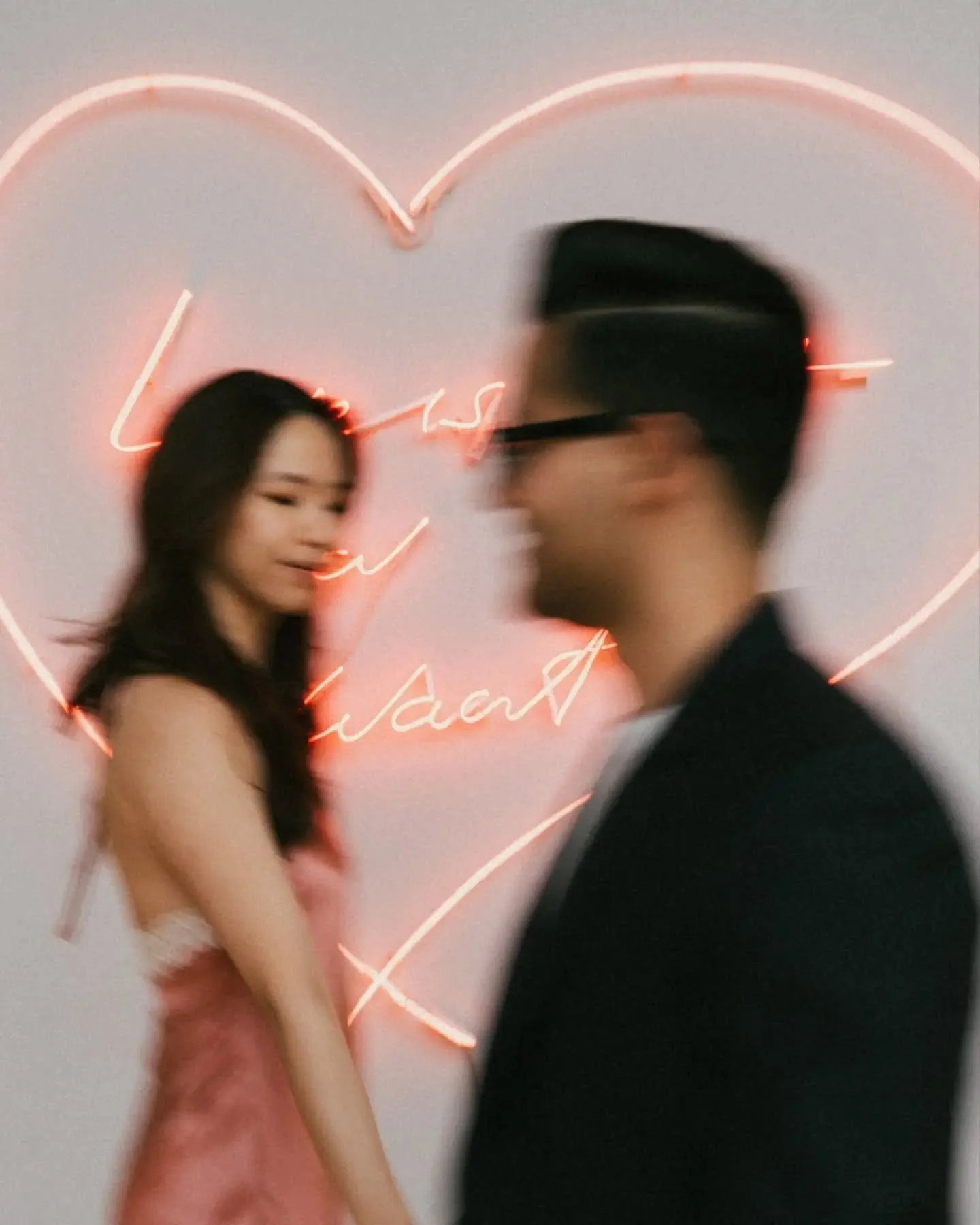 @ummamuseum if you ever take away the neon ❤️ piece or my harshly lit benches by the elevators, we are going to be in a fight. (For legal purposes, this is mostly a joke).

Just obsessed with Kedar and Claire's museum portraits post-engagement propos