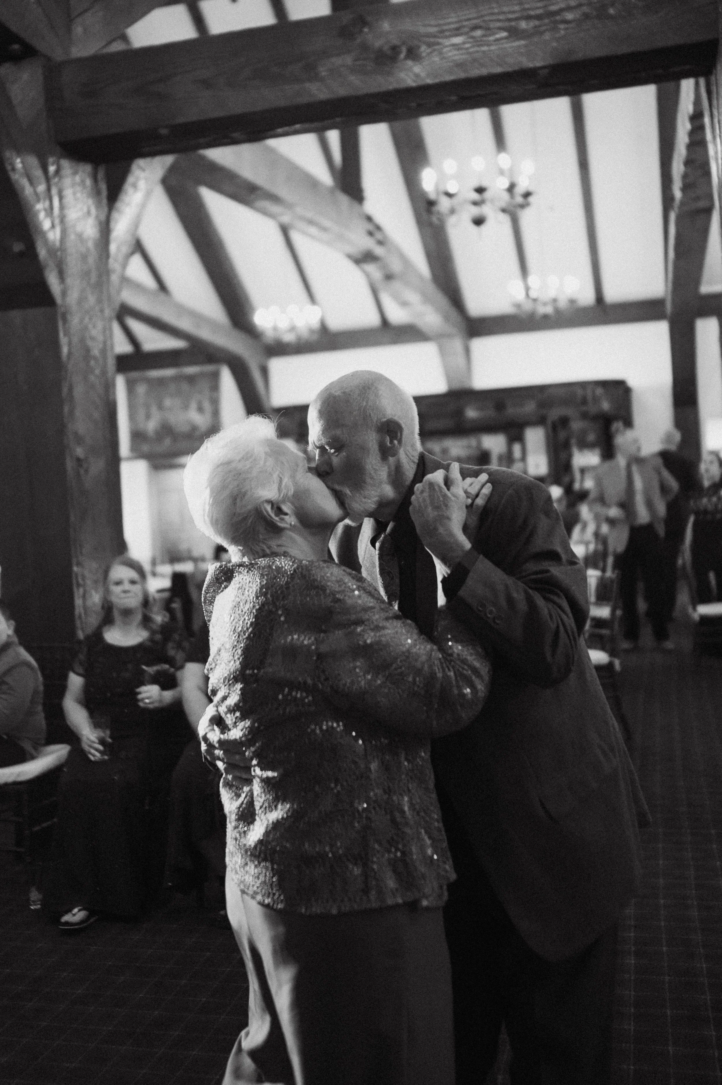 Michigan Wedding Photographer Ironwood Golf Club JJ DFL-131.jpg