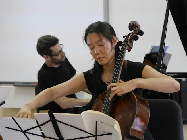  Photo by Pete Checchia 