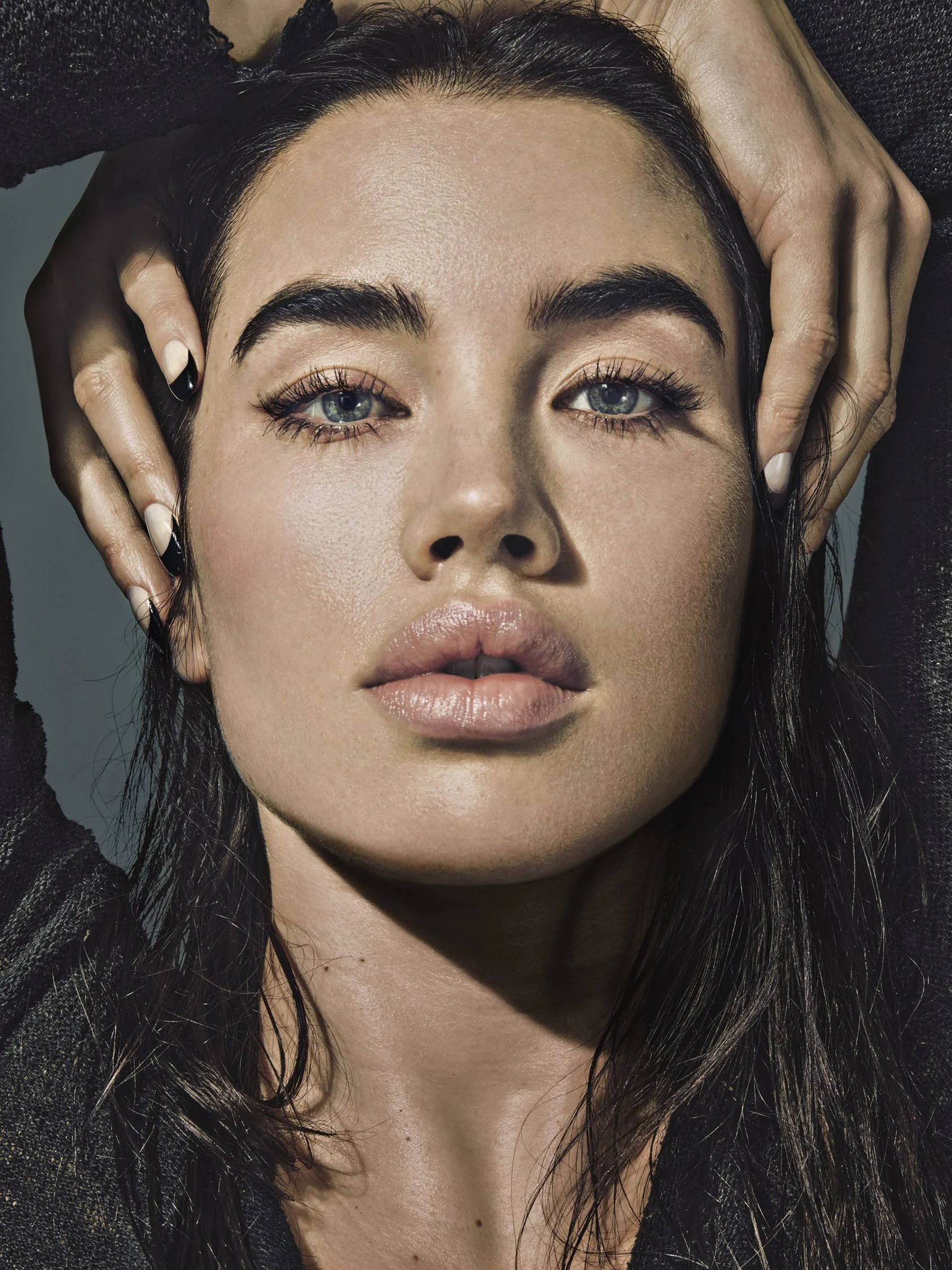 SHOT_40_VOGUE_BRIESE_421_R13_QC.jpg