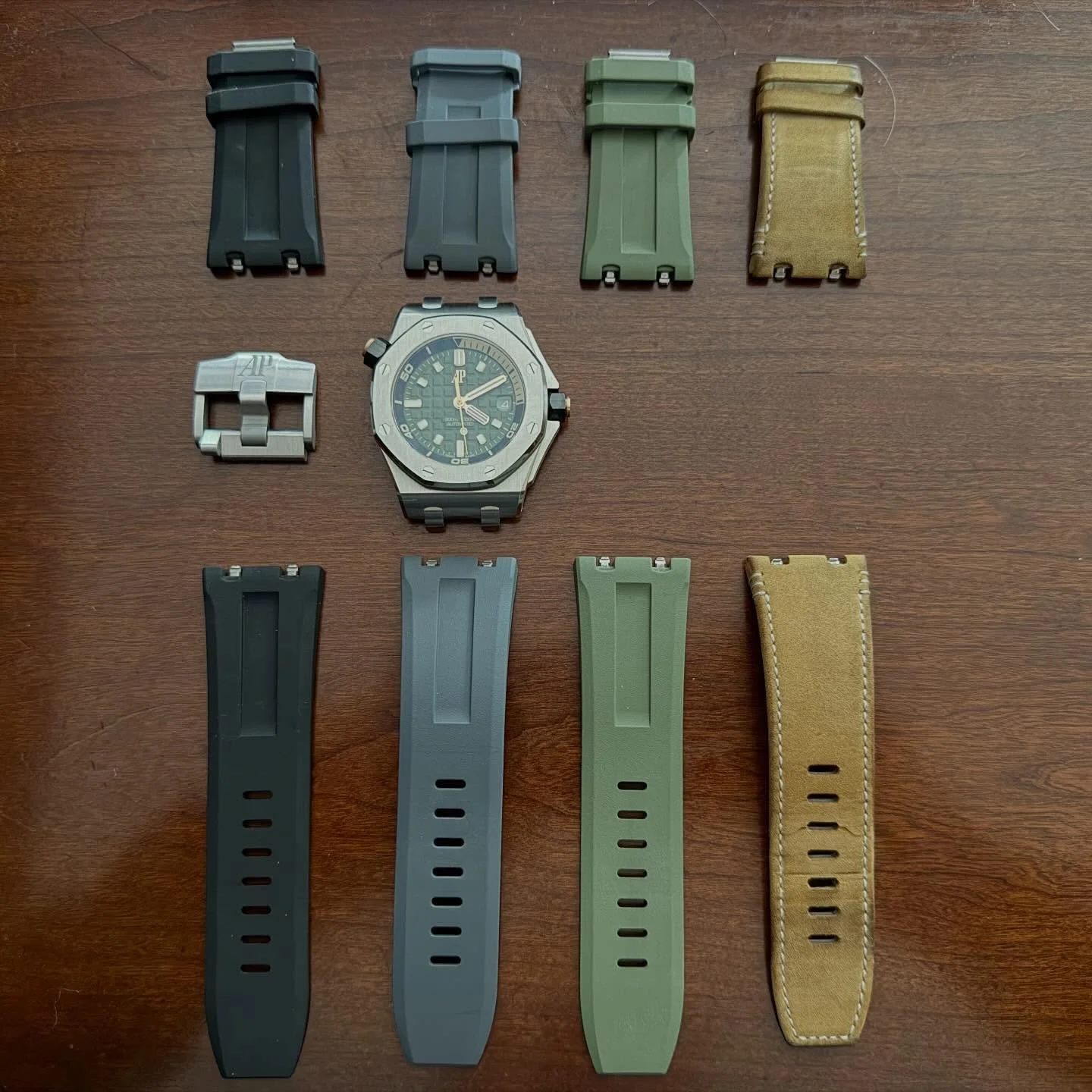 Quick change straps are the best. #ap #audemarspıguet #diver #lehighvalley #watchclub