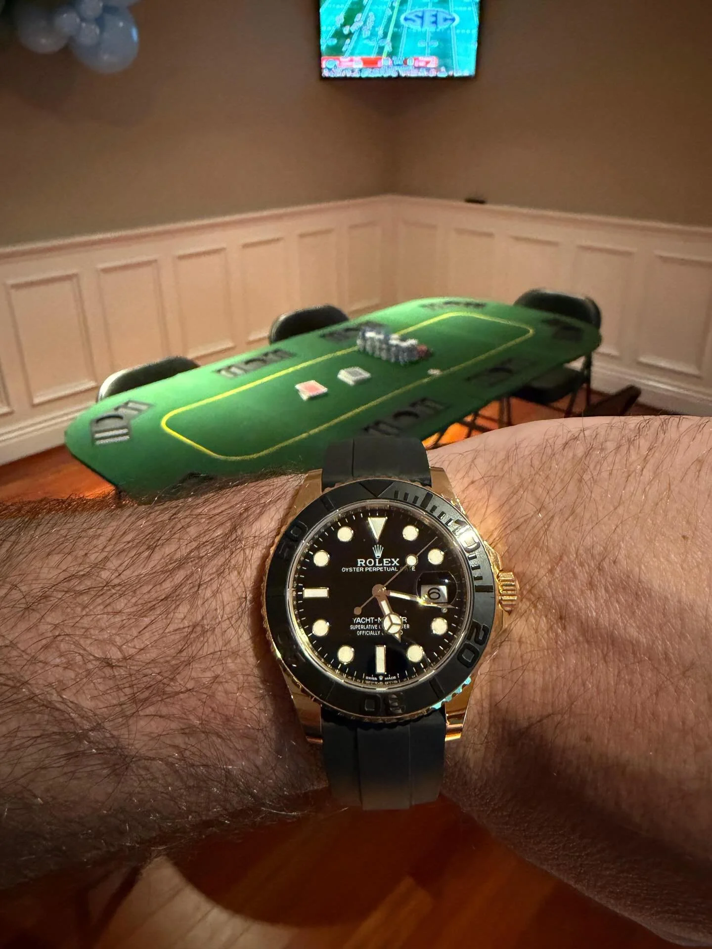 A few watches our members wore this week, including two being independently in Barcelona in front of the same monumental church. #lehighvalley #watchclub