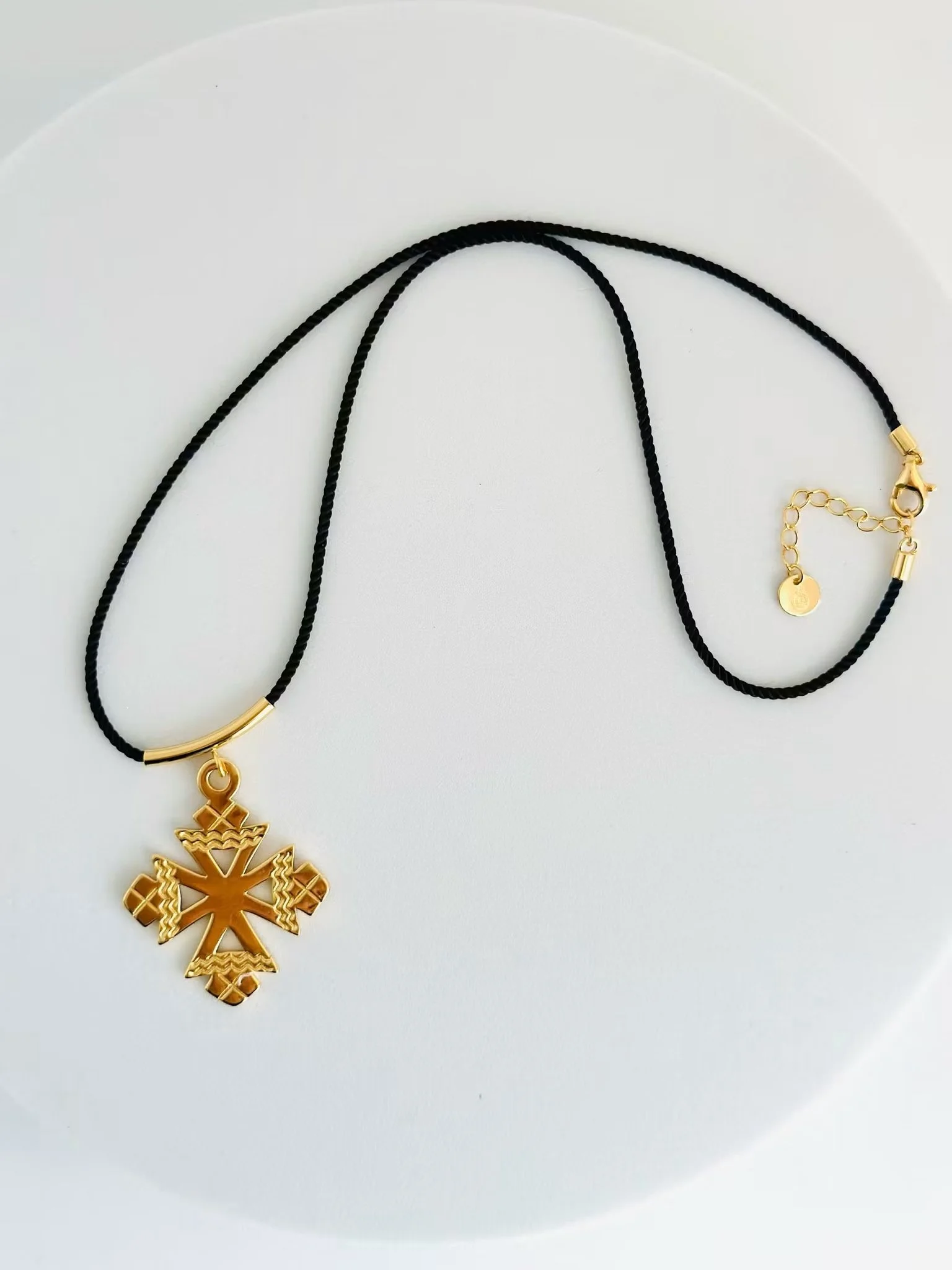MEDIUM AXUM Selita CROSS
