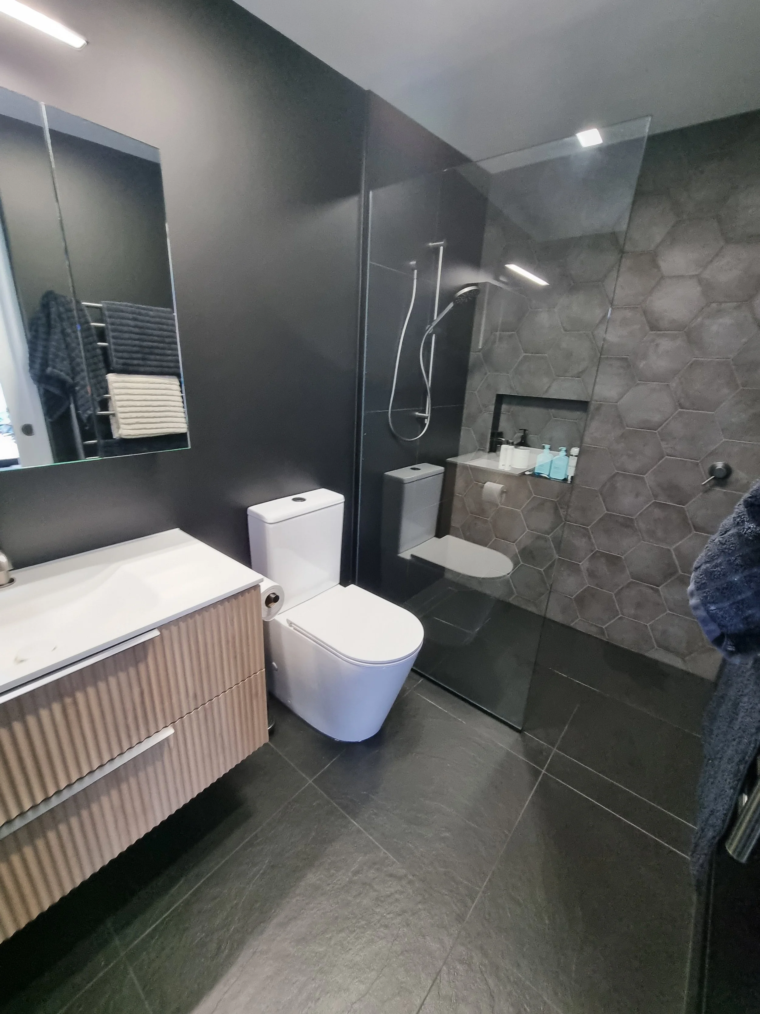 captain springs 1.jpg