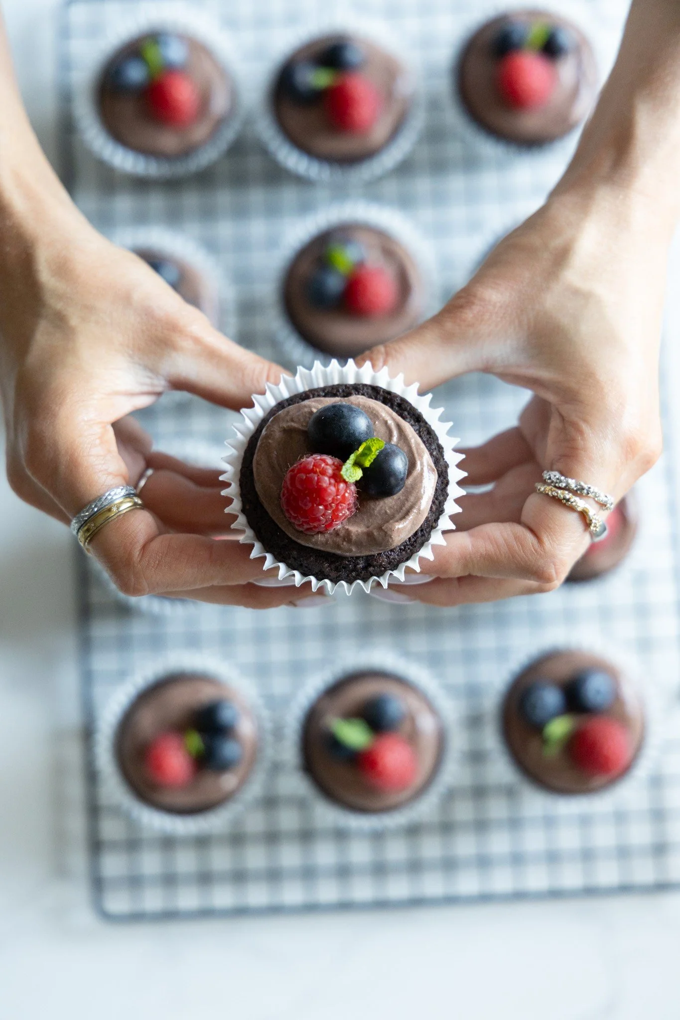 CHOCOLATE CUPCAKES
