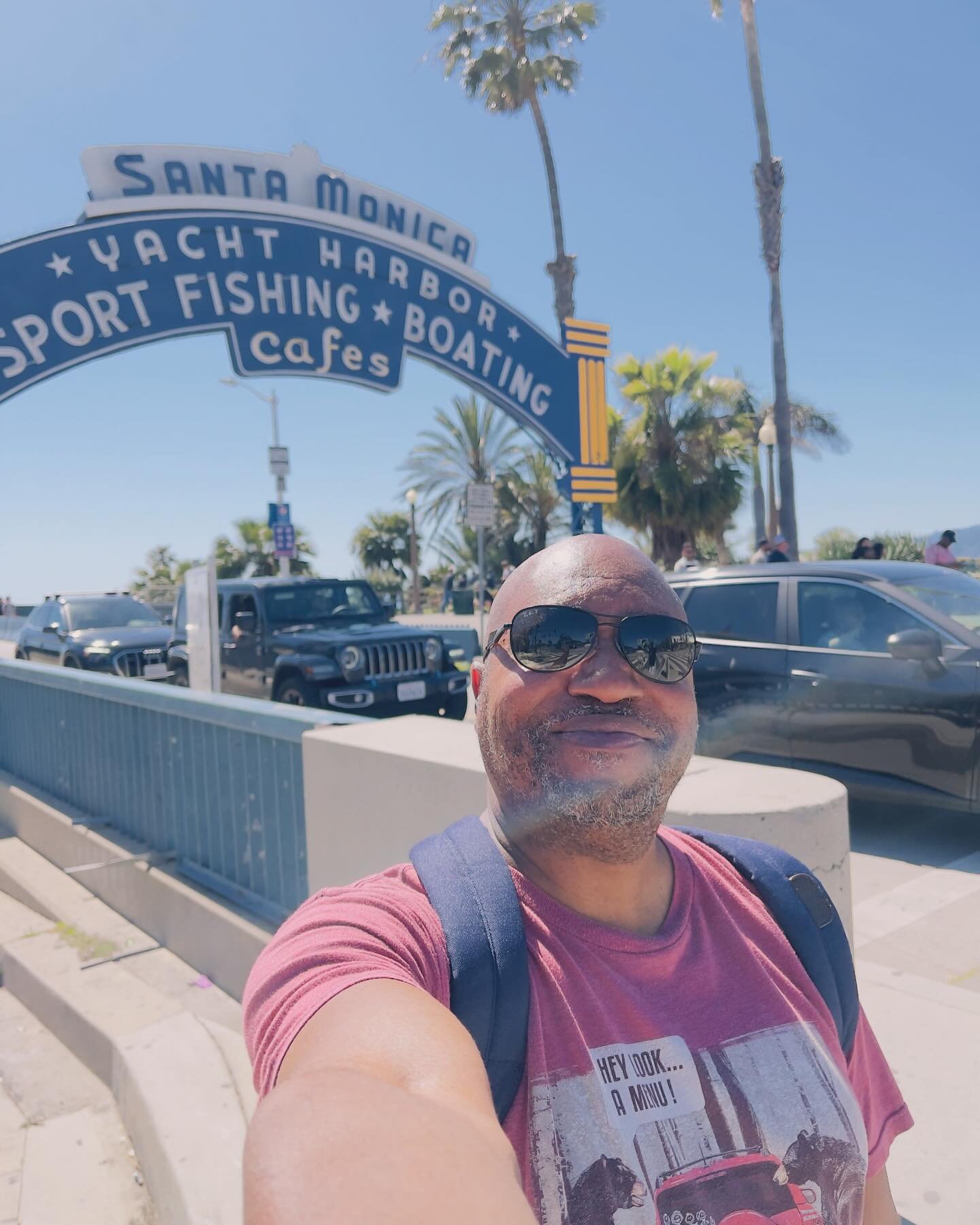 75-and-sunny has finally returned to Los Angeles; at least for today. Been waiting forever to rollerblade on the beach. 🏖️ 🛼😎