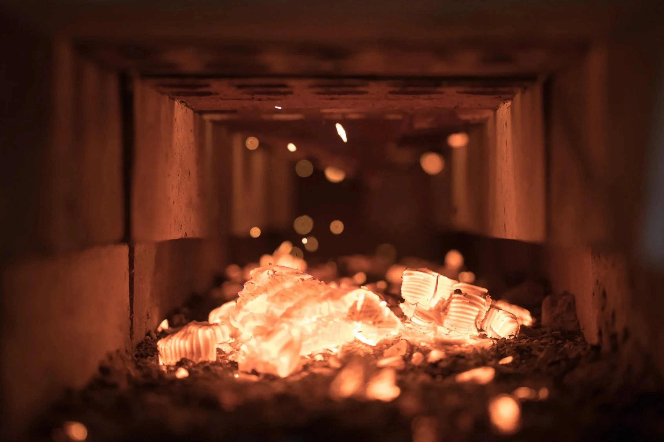 First wood-firing in Angus Agus Agnes kiln