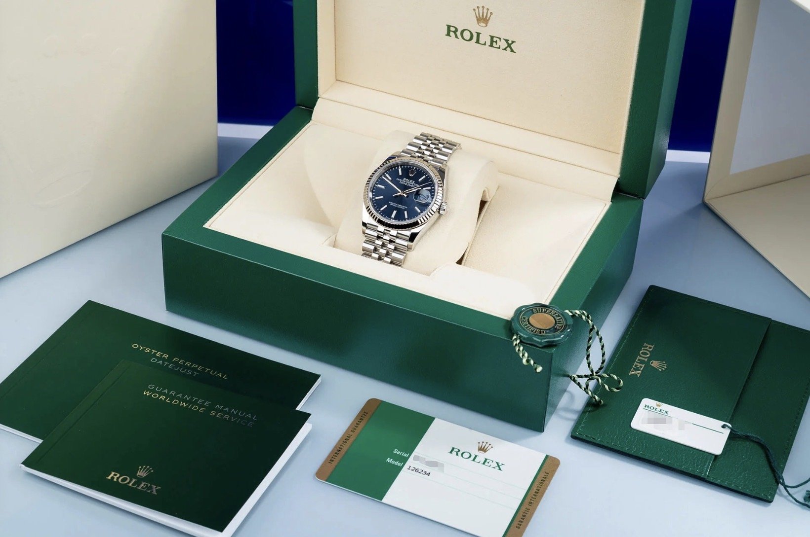 Box & Papers: Do They Really Matter When Buying a Watch?