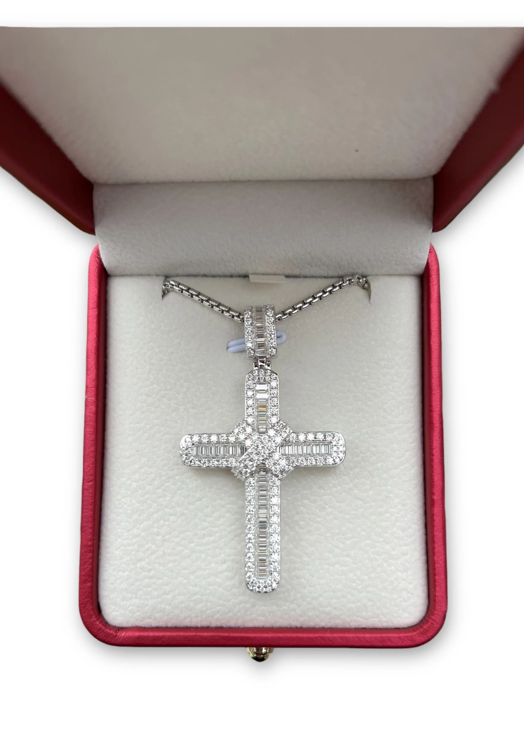 925 Silver Moissanite Cross Pendent With Necklace