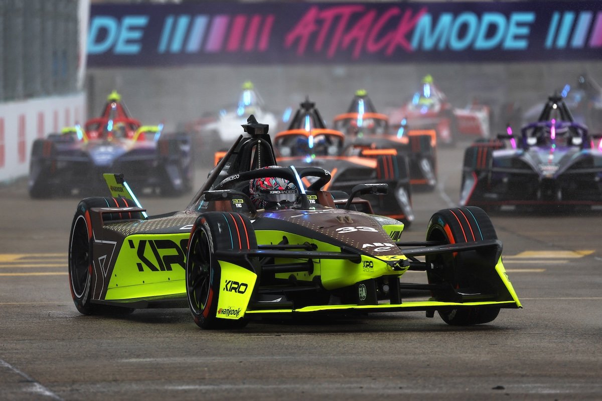 CUPRA KIRO scores crucial points in chaotic Berlin E-Prix