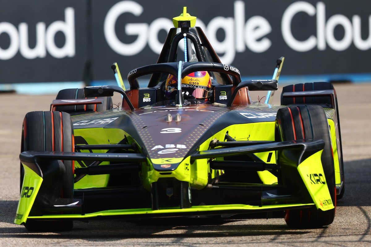 Bianca Bustamante and Callum Voisin debut for CUPRA KIRO in Berlin