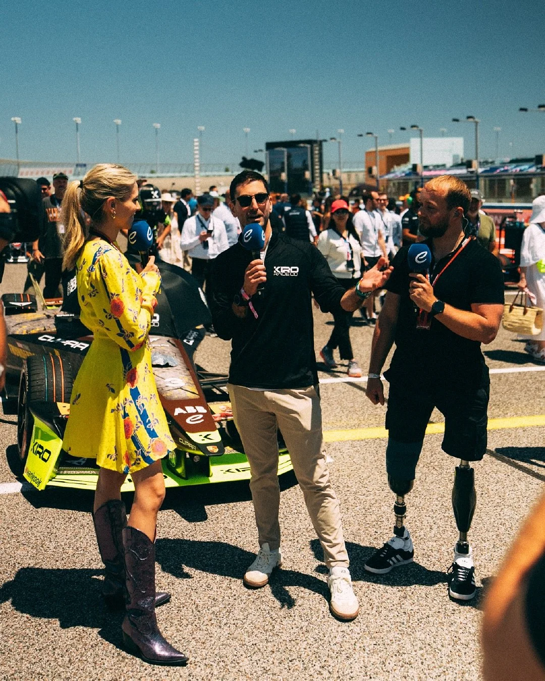 Jeremy’s grid interviews >>> the actual race. Happy Birthday to the vibe master himself 🥳
#FormulaE #CUPRAKIRO #KiroRaceCo #Motorsport #Racing