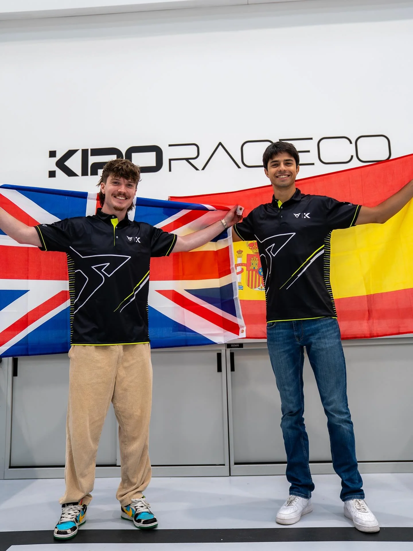 Two drivers, two flags. One exciting season of racing loading. 
#FormulaE #CUPRAKIRO #KiroRaceCo #Motorsport #Racing