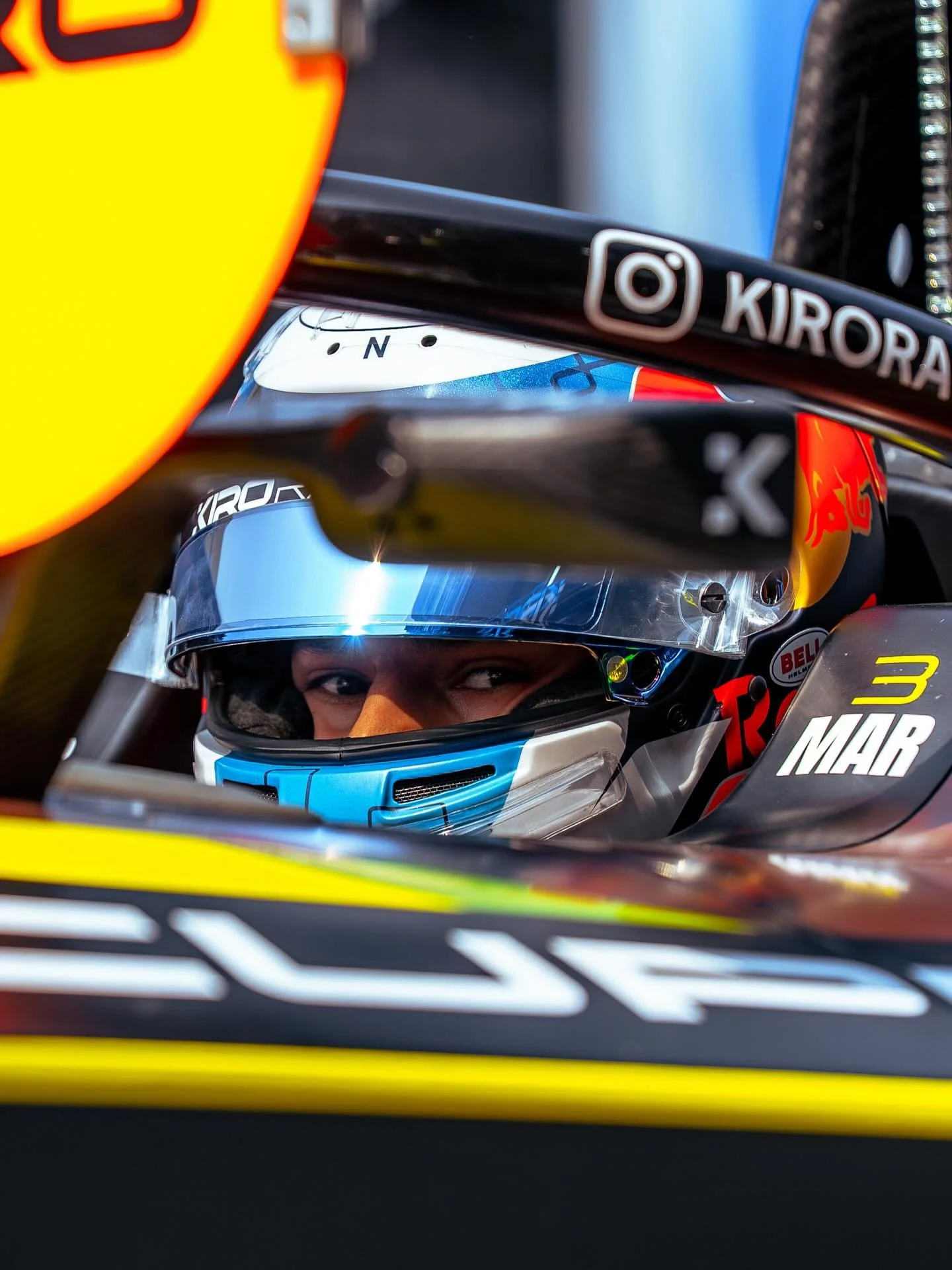 Vamos @pepemartiofficial! Enjoy your first ever FE race. 💛

#FormulaE #CUPRAKIRO #KiroRaceCo #Motorsport #Racing