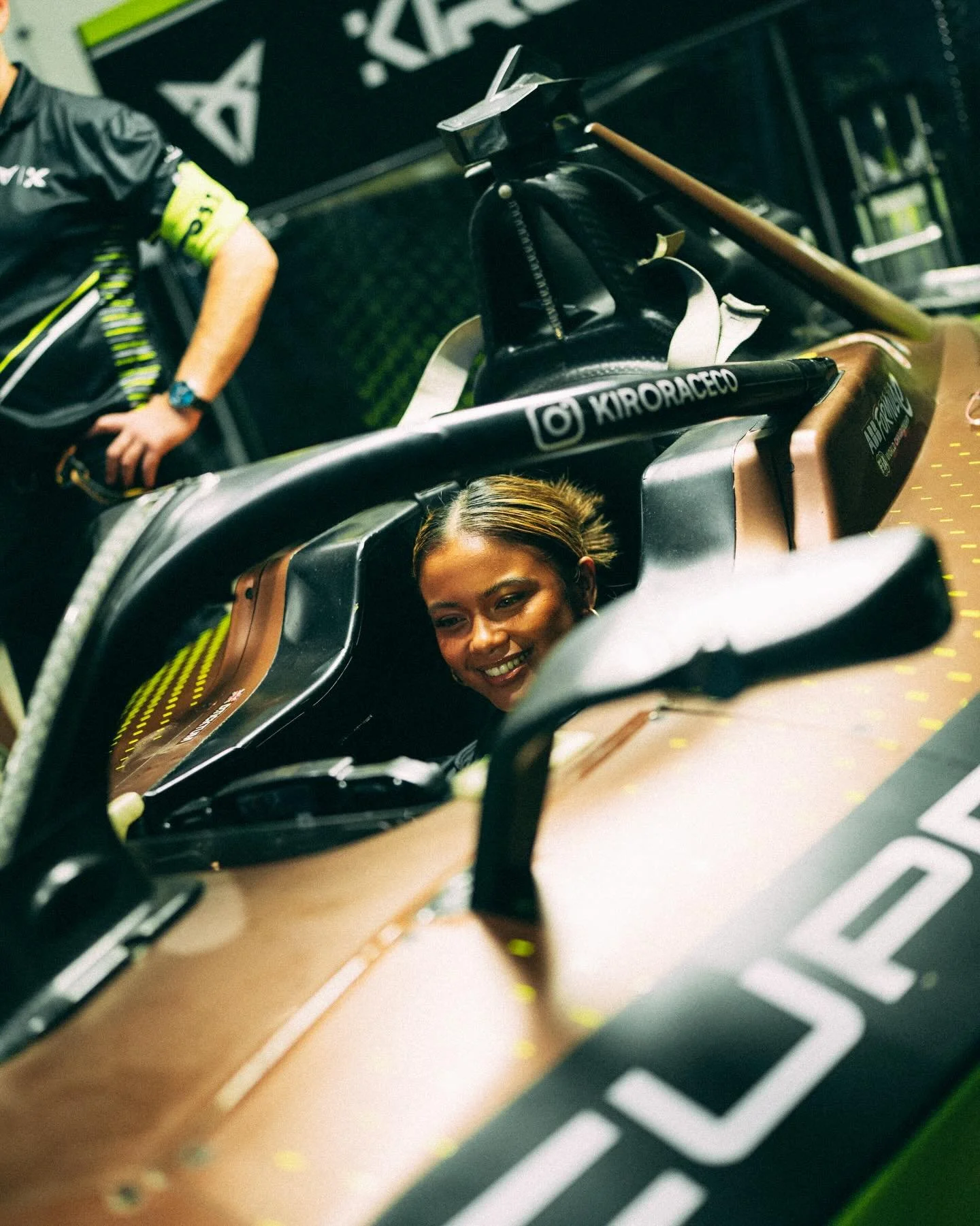 Happy Birthday to our development driver and own Queen B - @racerbia 👑 Hope you&rsquo;re day involves cake, speed and plenty of time behind the wheel. 

#FormulaE #CUPRAKIRO #KiroRaceCo