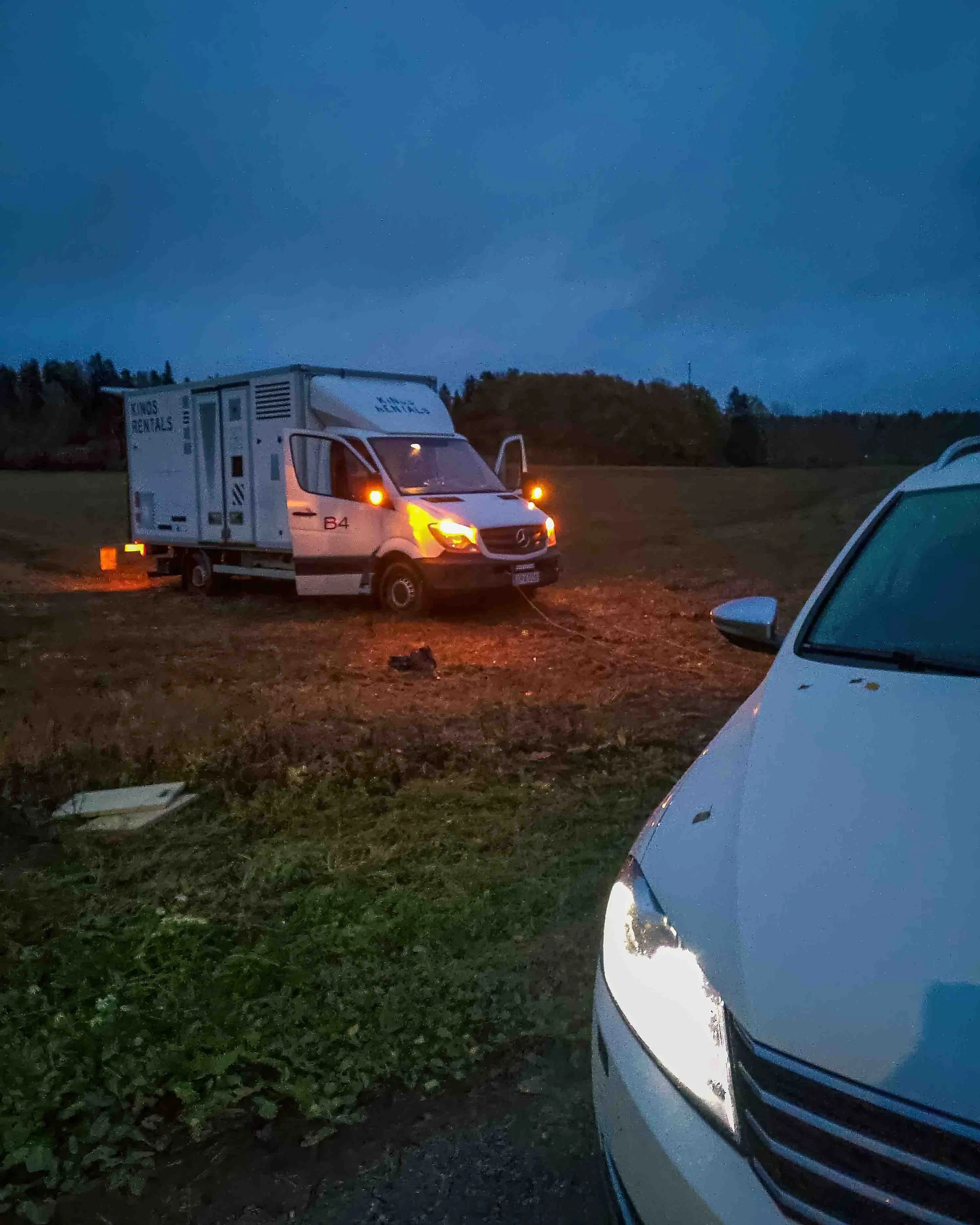 Kinos-Rental-Truck-Stuck-Helsinki.jpg