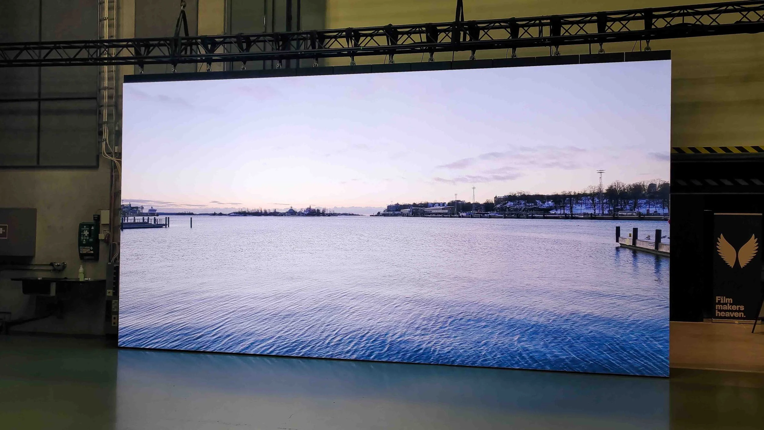 Formlös Studio Plates