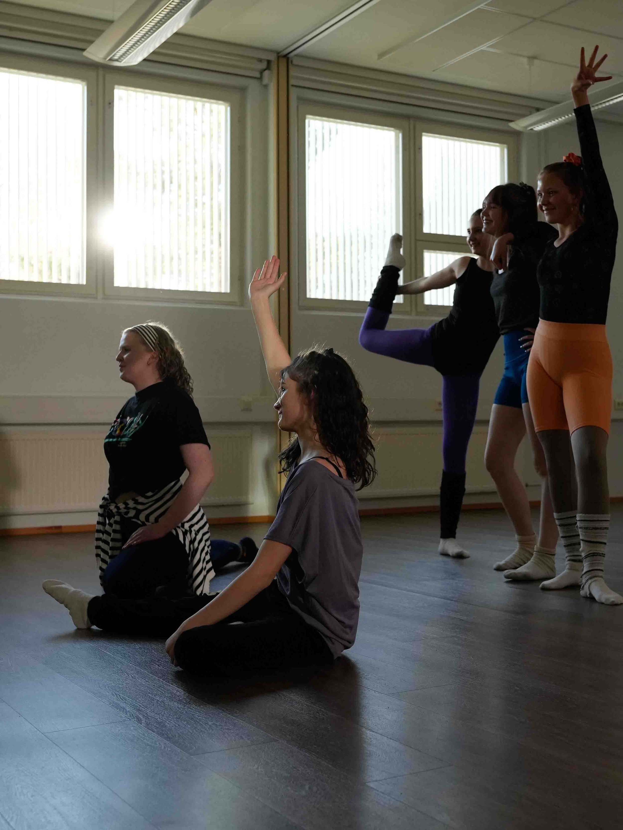 80s-Dance-Class.JPG