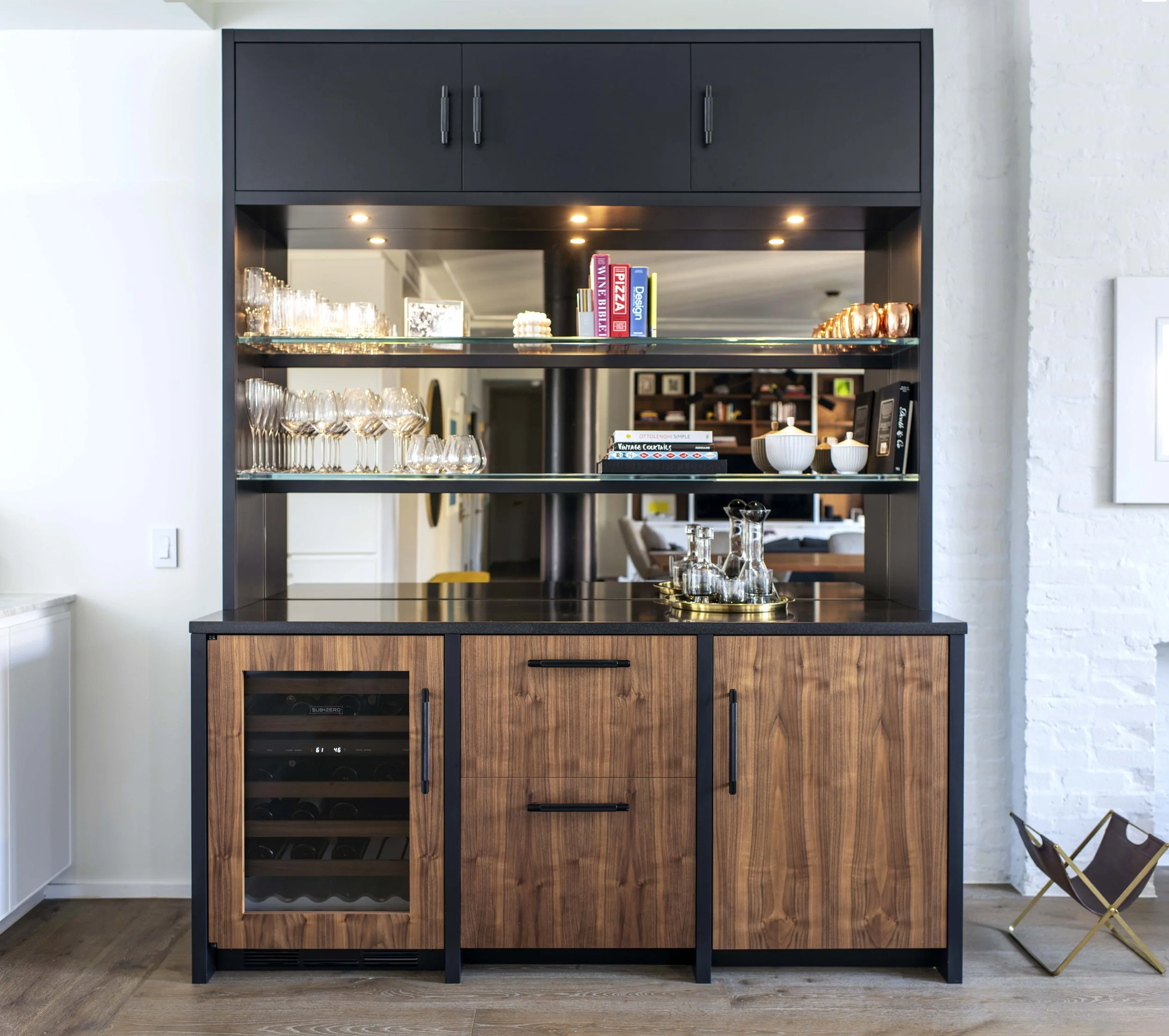 Bar2.jpg
