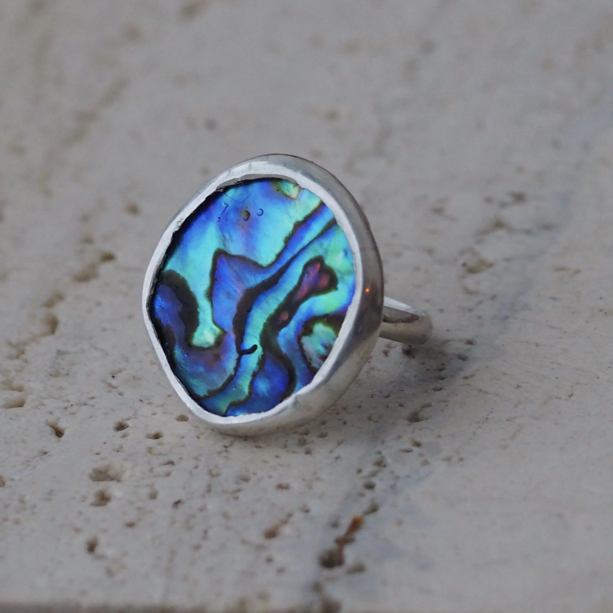Abalone Series 1 Ring 1 (size 9)