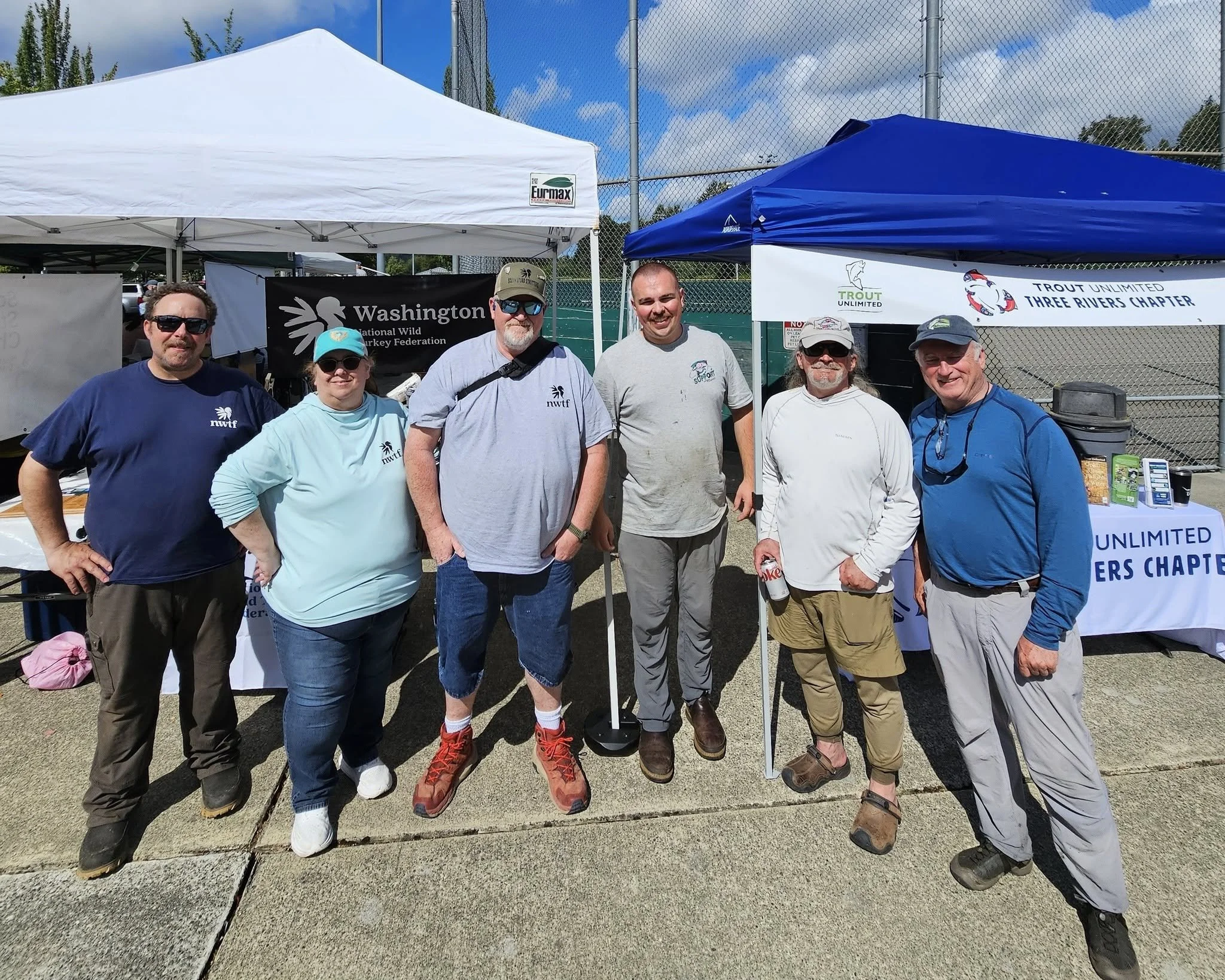 cedarrivercleanup_group.jpg