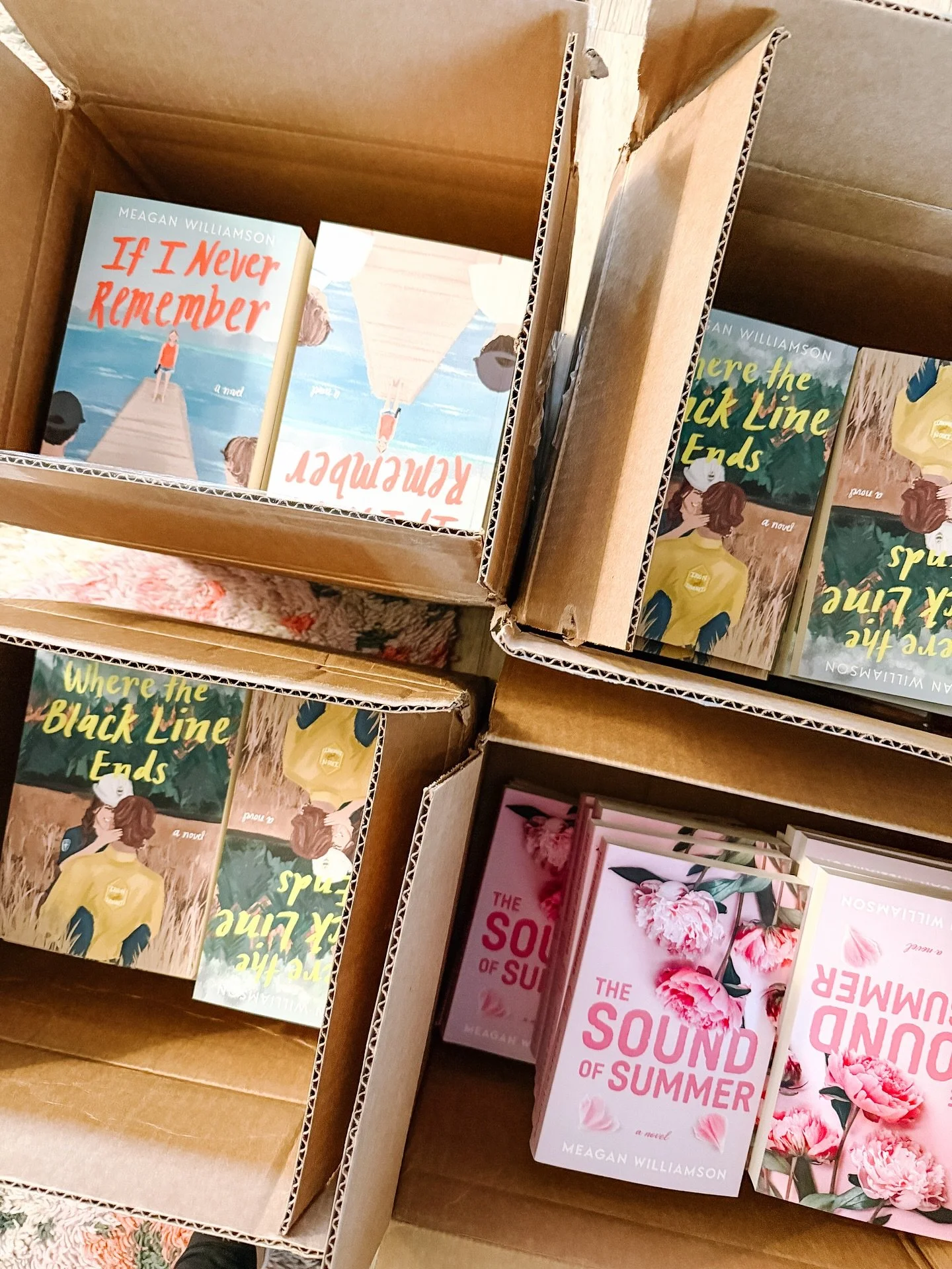 Life lately 🍂 

1 - a restock of books after the @fallintofiction.event!
2 - @black_book_studio_idaho capturing me doing my thang ✍🏻
3 - my fav @overbooked.boise gals for September book club! They&rsquo;ve read and hosted me for every single one of