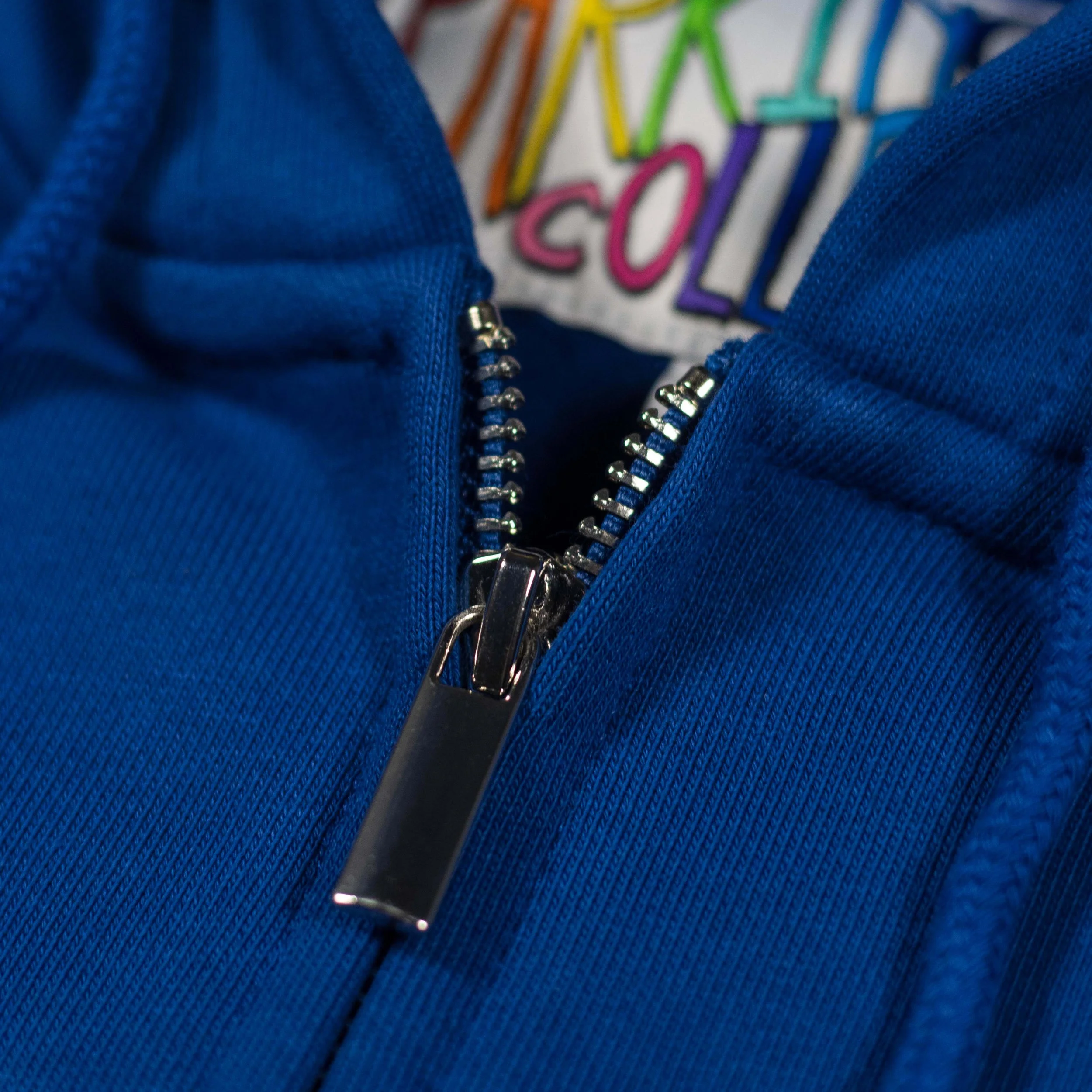 PHLYING BUS ZipUp 6 detail.jpg