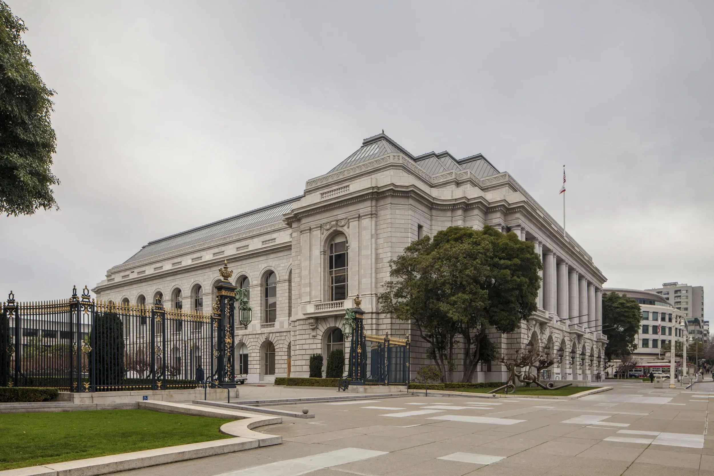 Vets-and-Herbst-Theater_MG_4979-scaled.webp