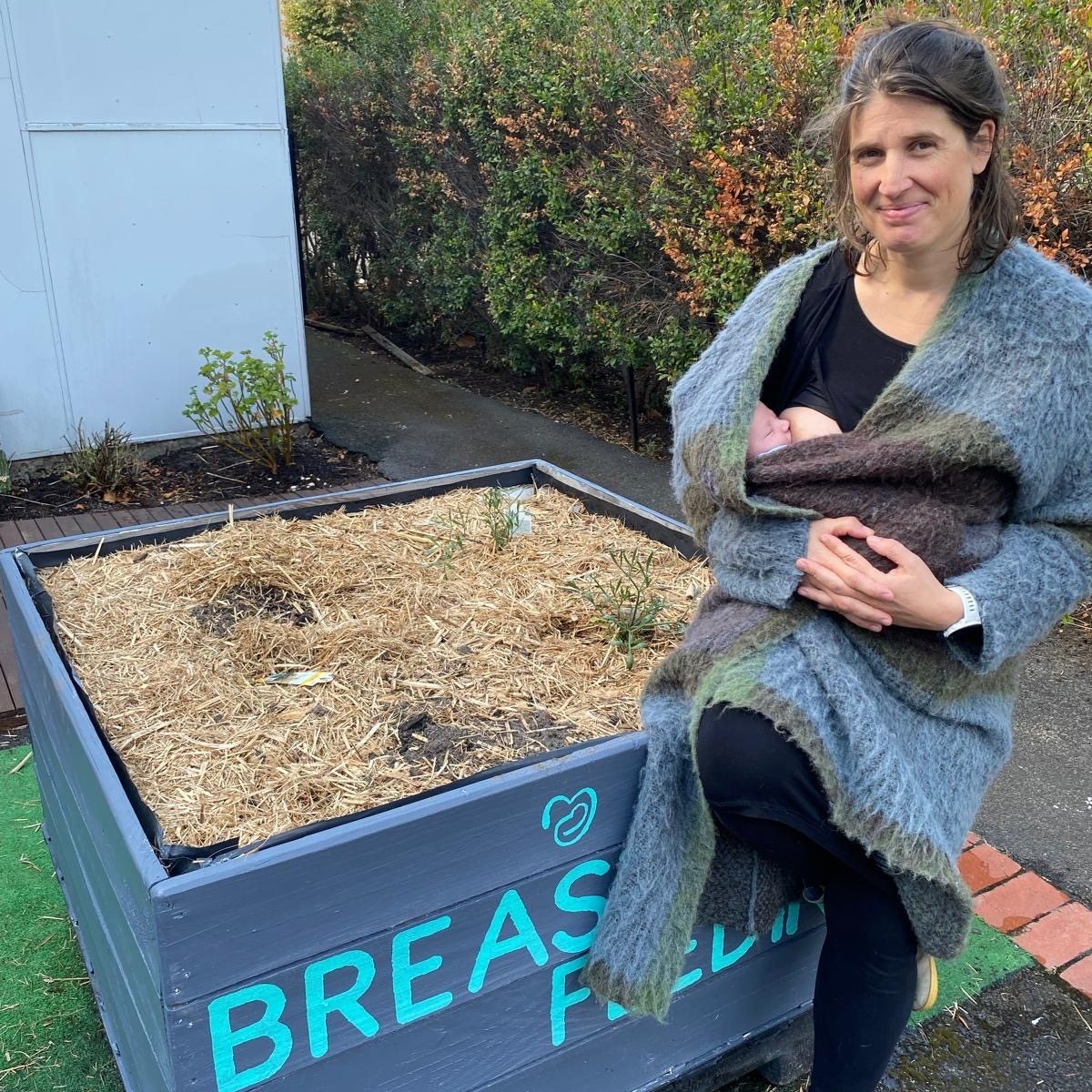 Our beautiful MAMA client Stef and her new bubba Val enjoying the &lsquo;breastfeeding&rsquo; garden; one of four of our newly painted raised garden beds that are housing useful plants for each phase of our care! ❤️

.
#mamabirth #melbournemums #bris