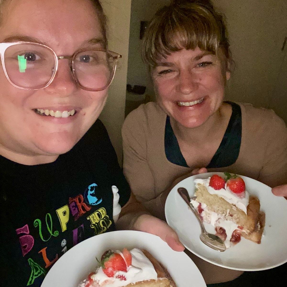 Catching babies and eating cake! 

What a great way to top off a beautiful homebirth; with a delicious cake baked by the birthing person in early labour!

.
#mamabirth #newbornbaby #homebirthmelbourne #homebirthmama 
#letthemeatcake #melbournebaby #m